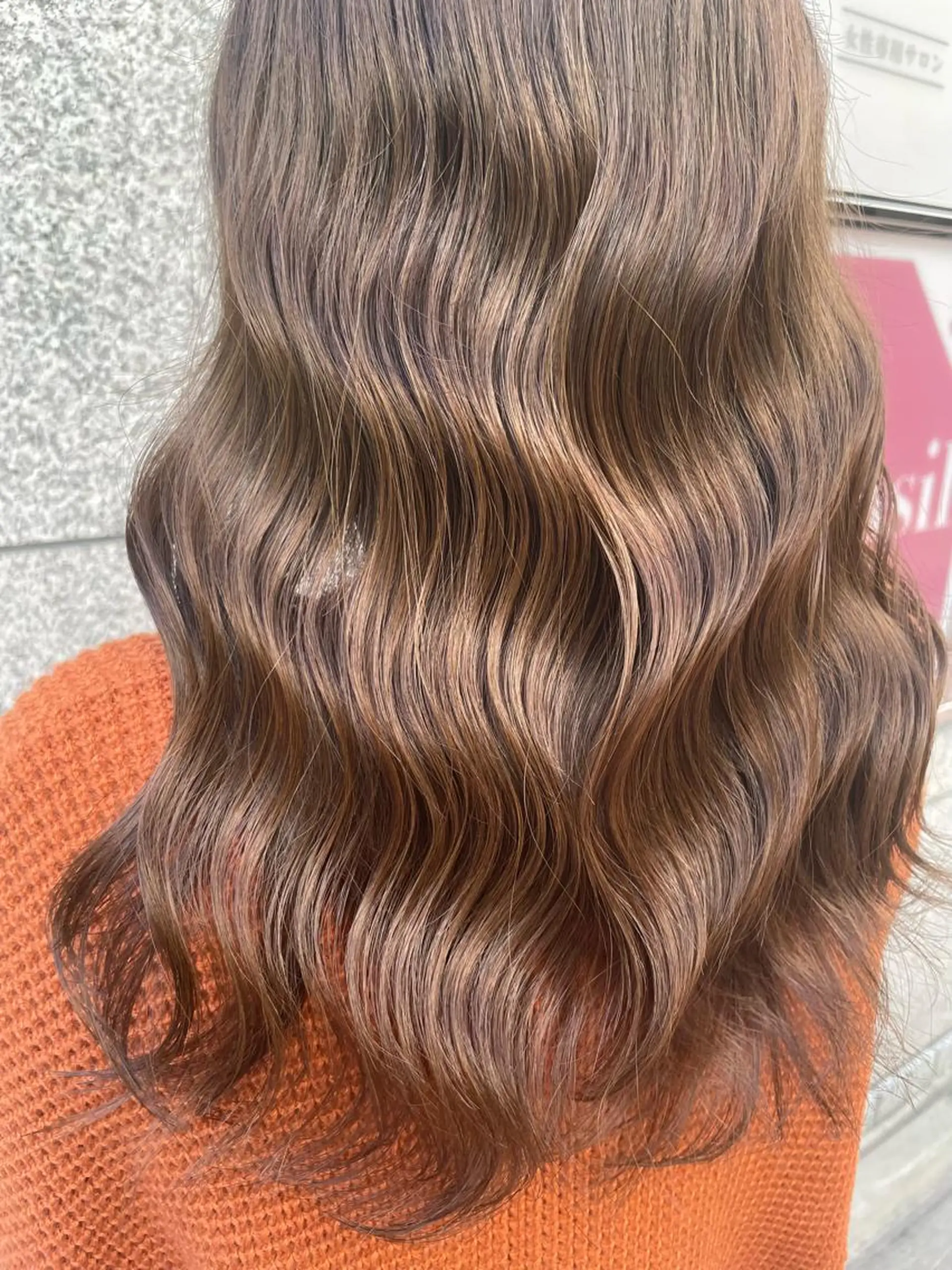 セミロング カラー セミロングパーマ ブリーチ ケアブリーチ ハイライトカラー インナーカラー 美髪/カラー 美容院🌈渡辺隼也のヘアスタイル