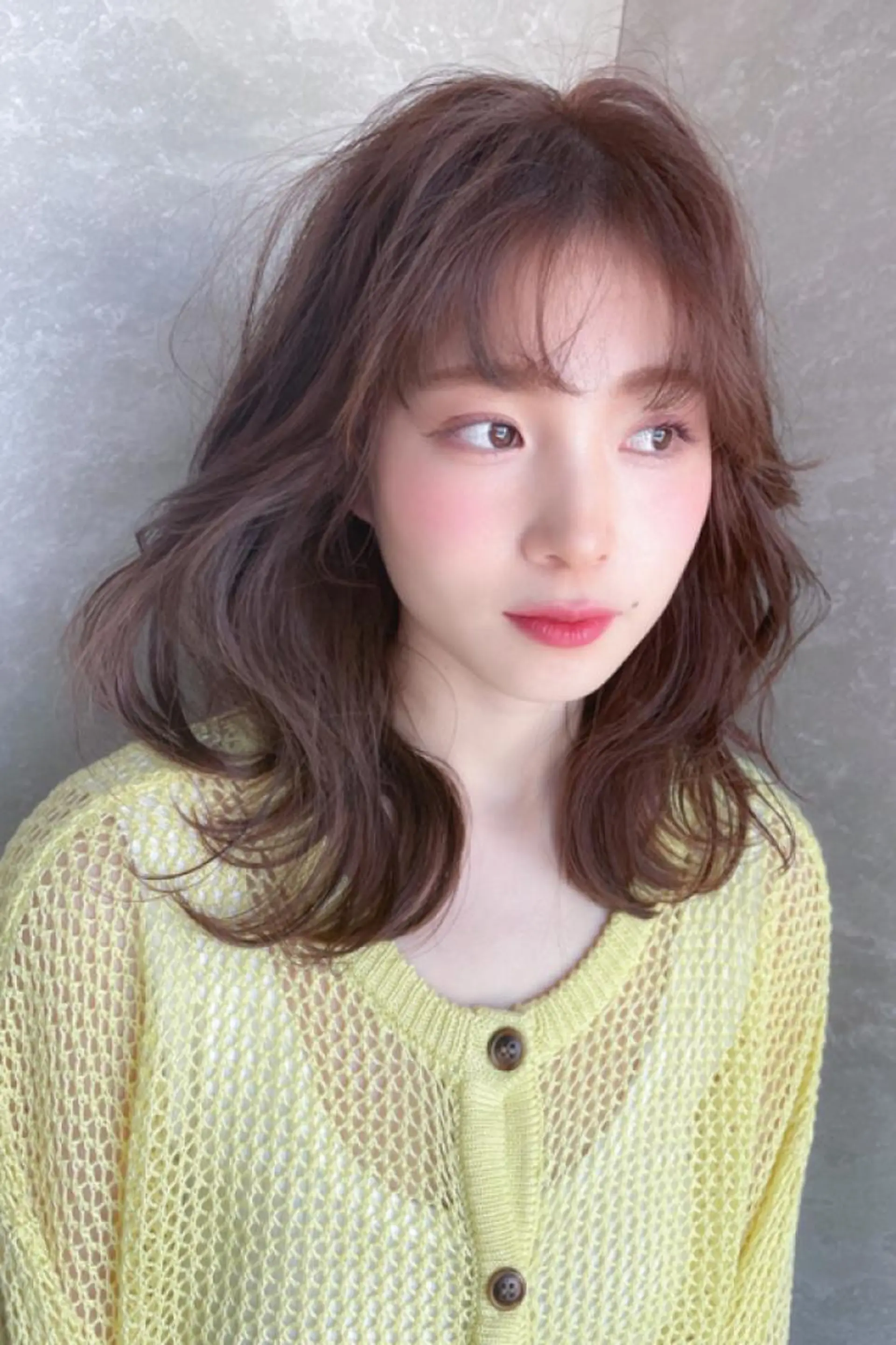 セミロング ハイライト 髪質改善 レイヤーカット トリートメント カット ヘアカラー トリートメント ✨Less髪質改善✨ シバタのヘアスタイル