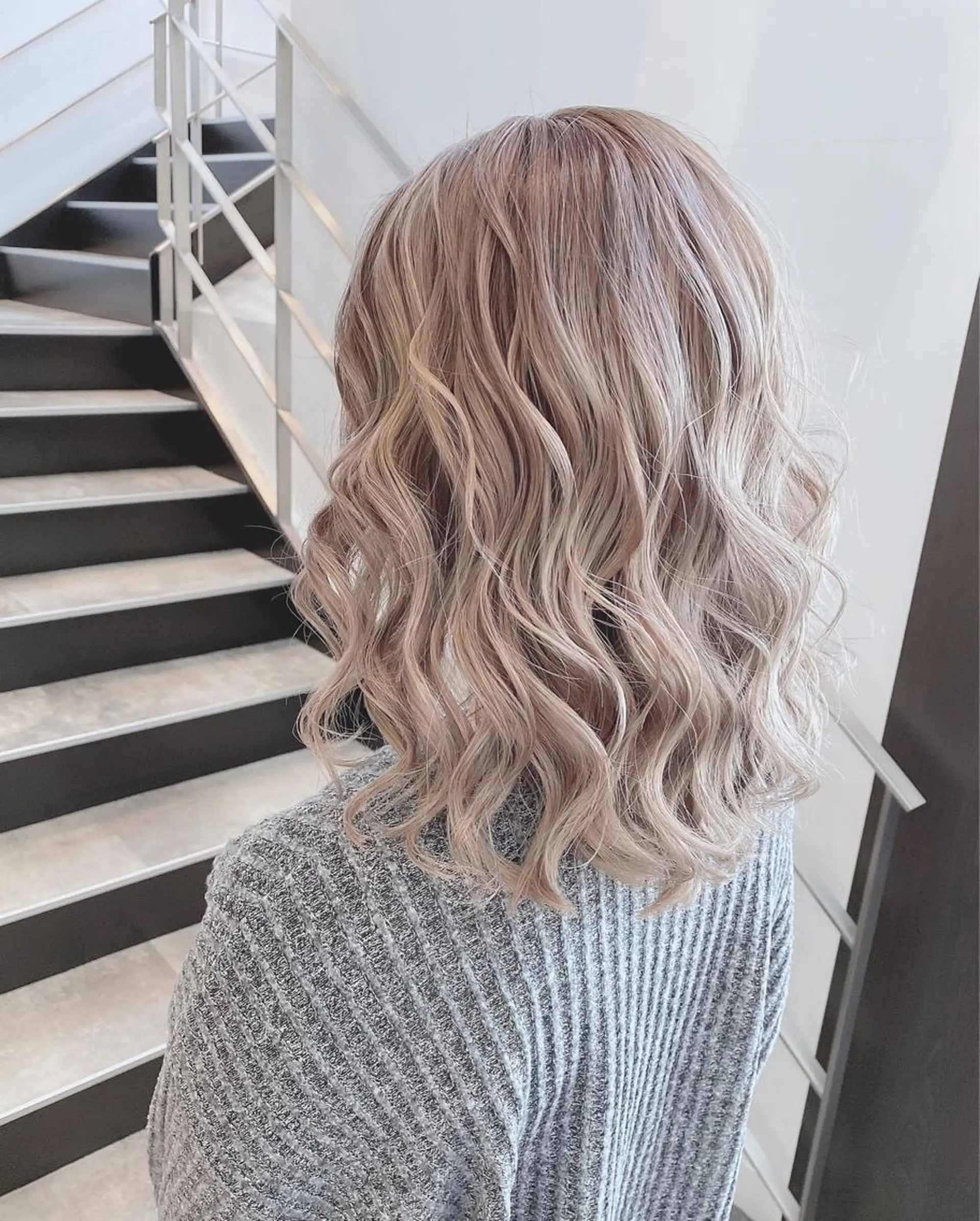 ミディアム カラー ヘアアレンジ ベージュカラー ヘアカラー トリートメント 【Diar】オーナー アキヨシケンタのヘアスタイル