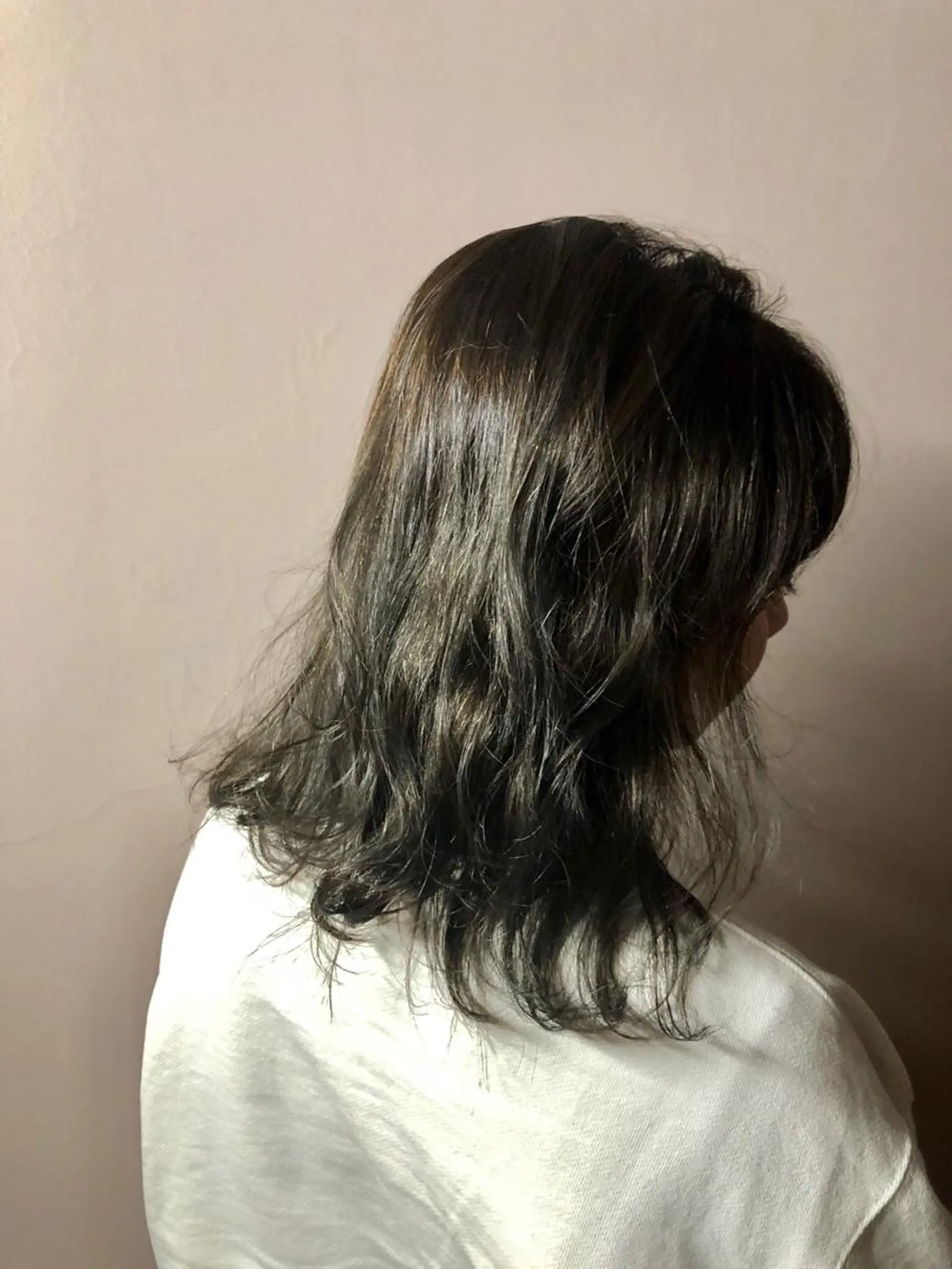 ミディアム カラー tuki yokohama所属・店長 小池アキトのヘアスタイル