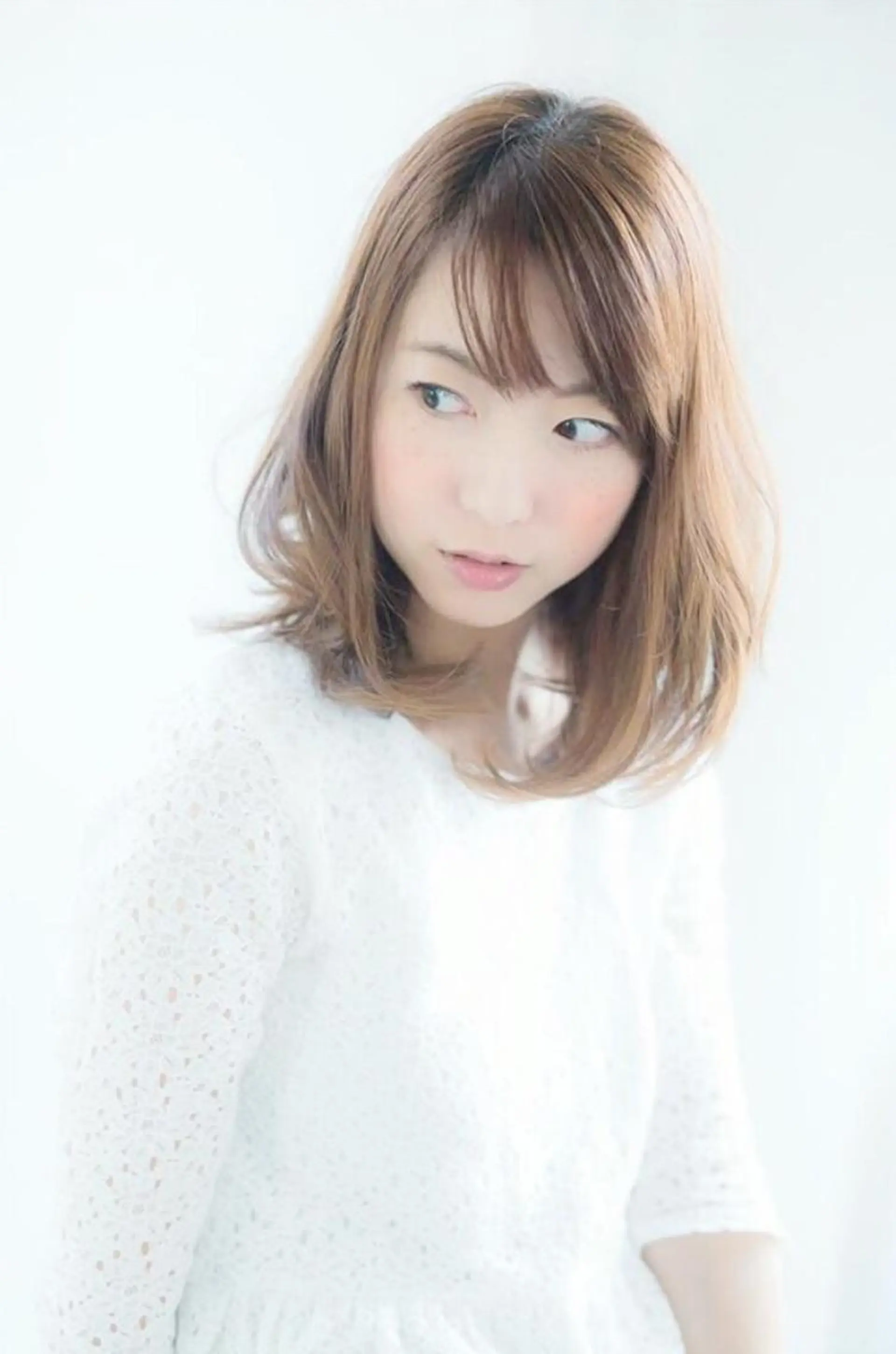 セミロング ニシムラ コウイチのヘアスタイル