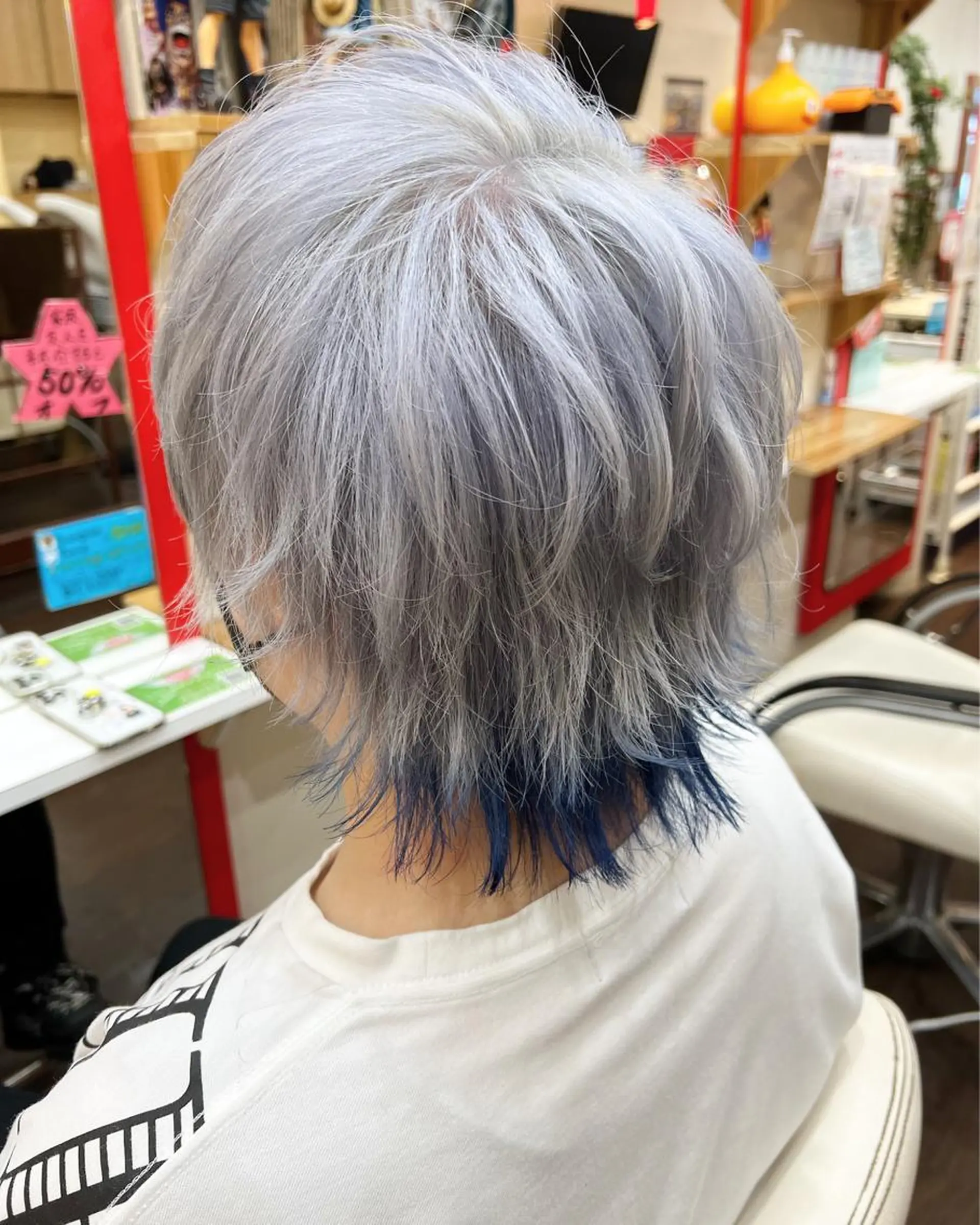 ショート カラー ブルーカラー シルバー レイヤーカット ウルフカット ヘアカラー まさき✂︎ブリーチ／ デザインカラーのヘアスタイル