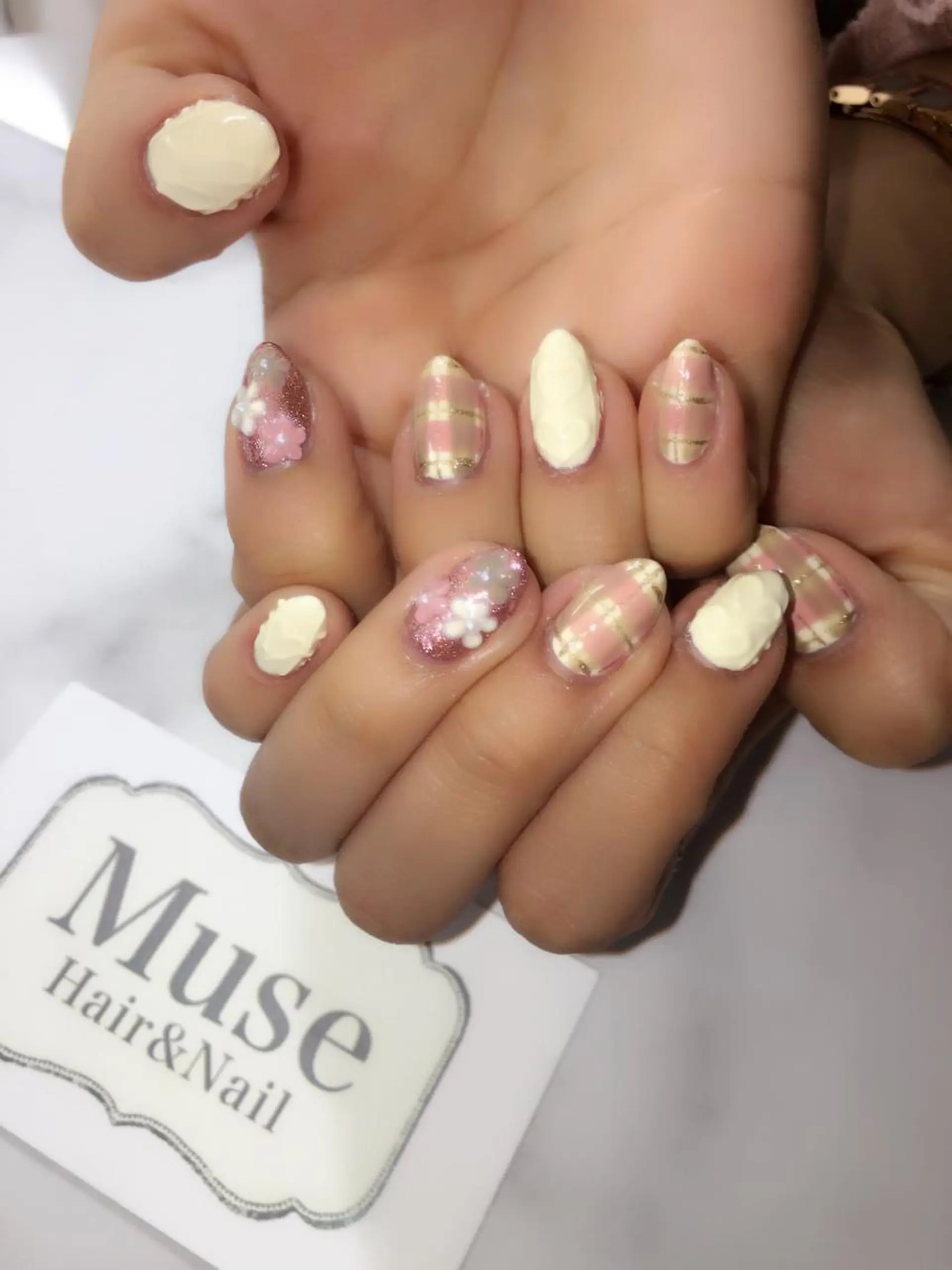 ネイル 隠れ家一戸建て金町 HIROMI 葛飾区のネイルデザイン