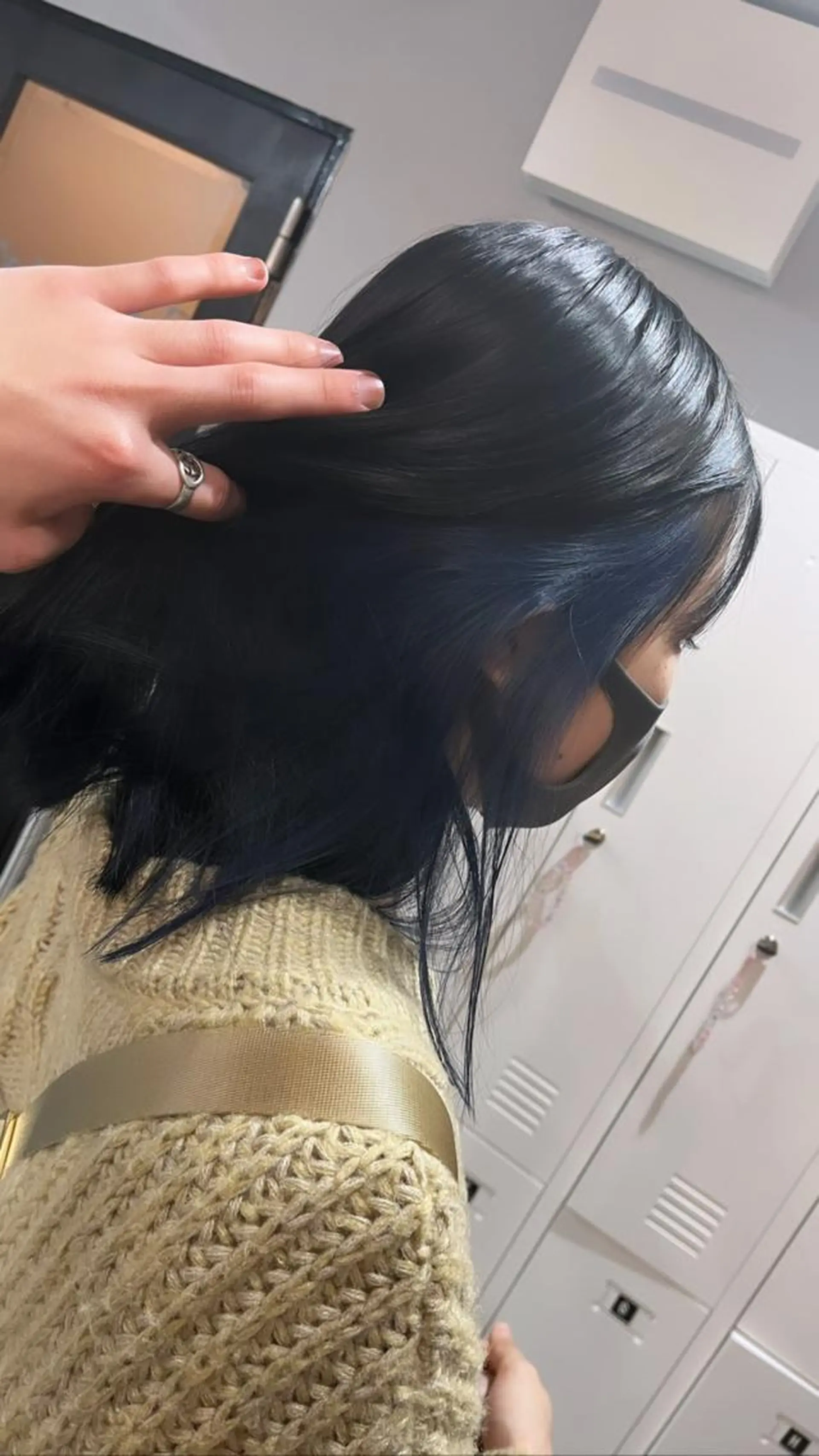 セミロング カラー ネイビーカラー ヘアカラー トリートメント Sherry大国町所属・Sherry大国町 HIKARUのヘアスタイル