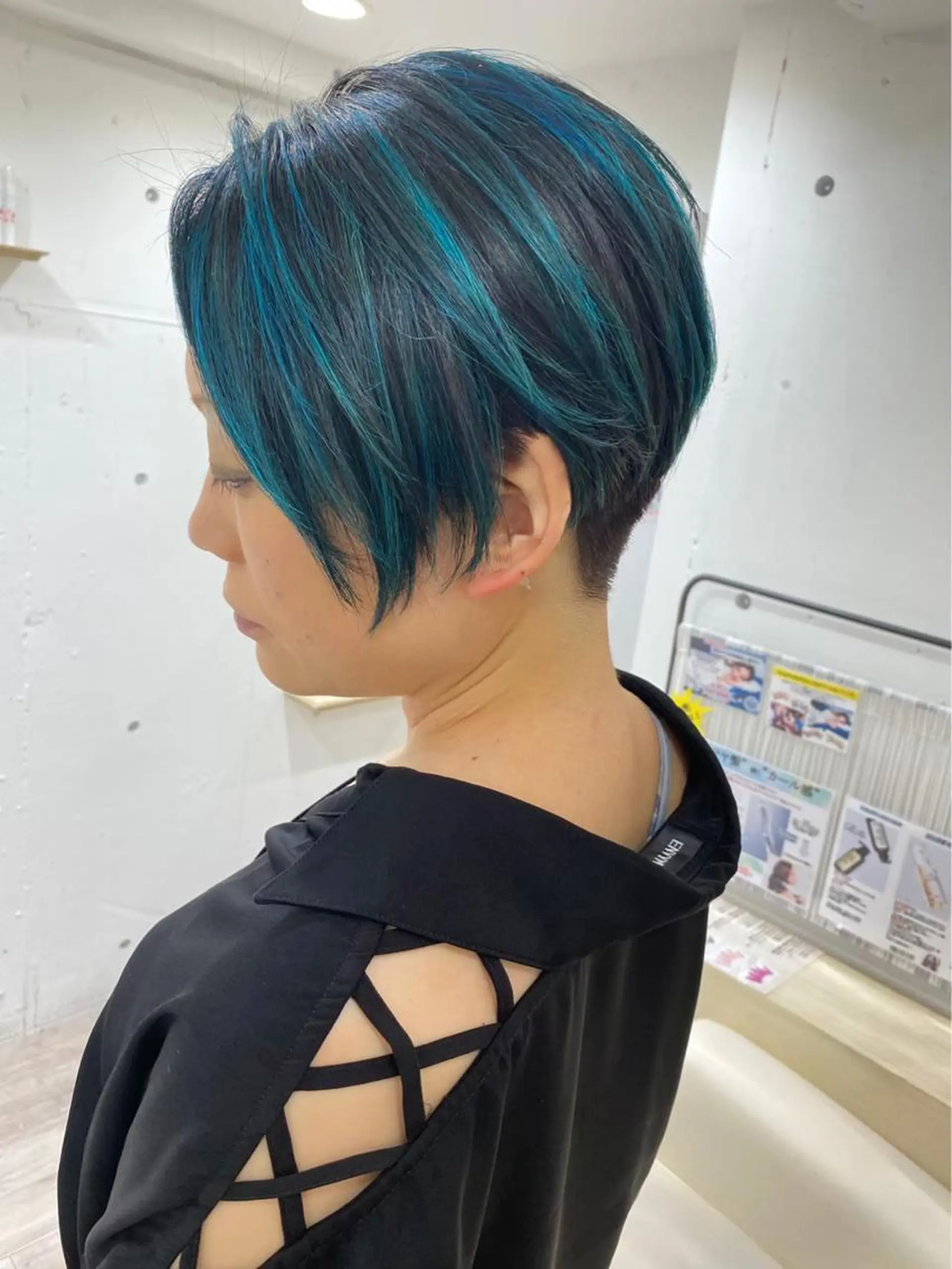 ショート カラー カラーが上手い 辻悠月のヘアスタイル