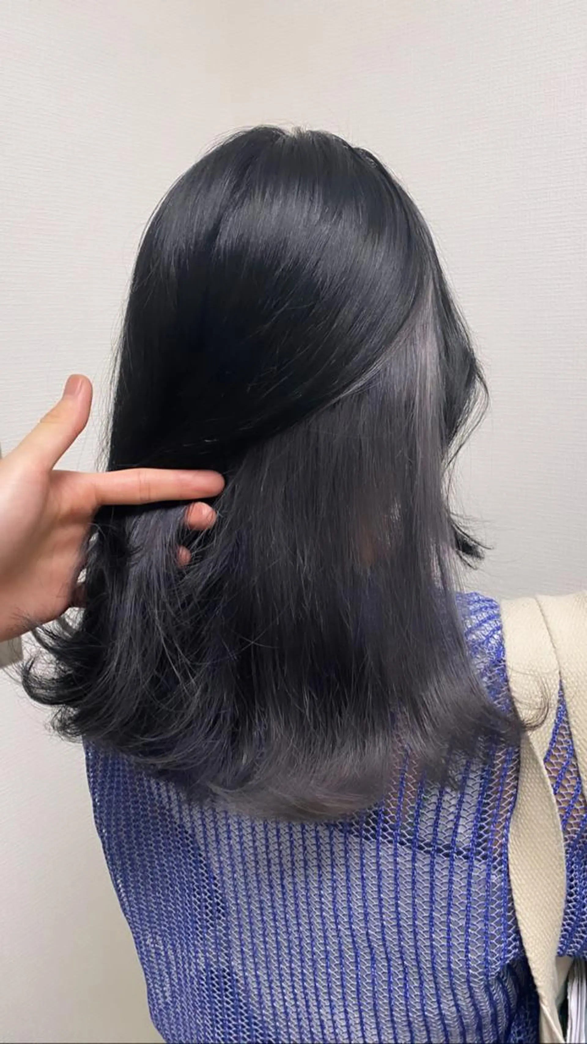 ロング カラー ヘアアレンジ 艶カラー/ハイトーン /レイヤーカットのヘアスタイル