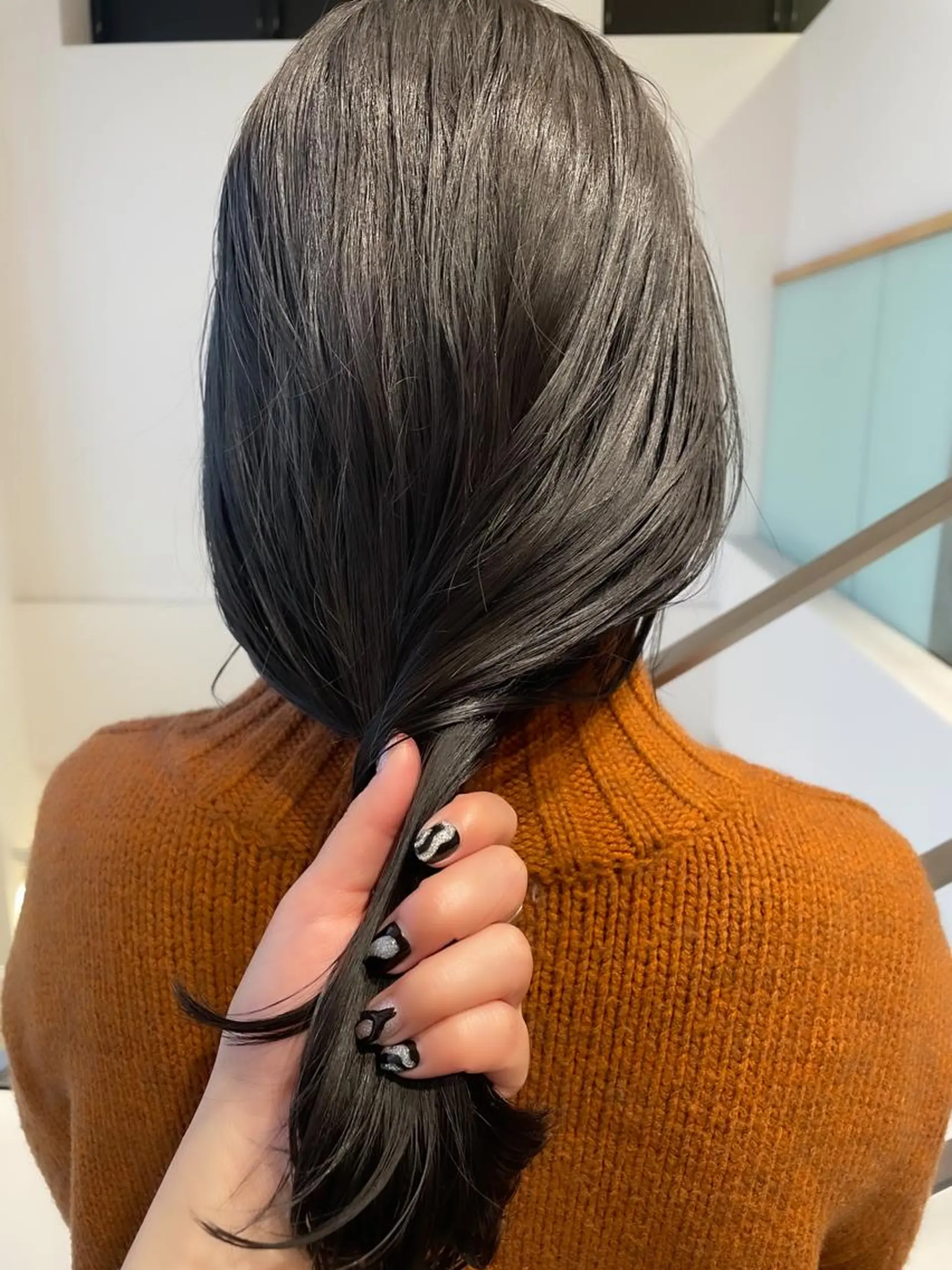 ミディアム カラー ヘアアレンジ アイブロウ ミニボブ/ブリーチ 🌈MISATOのヘアスタイル