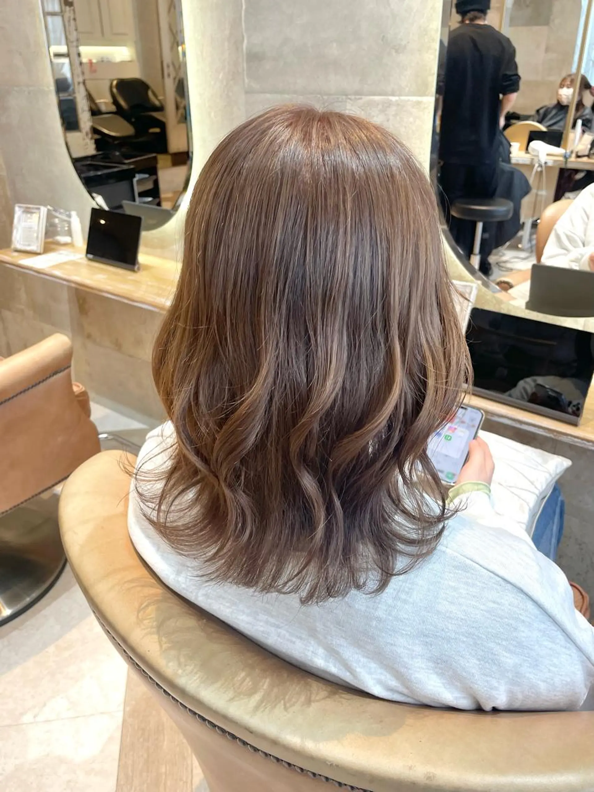 ミディアム ヘアカラー Kanami/韓国風 /艶カラーのヘアスタイル