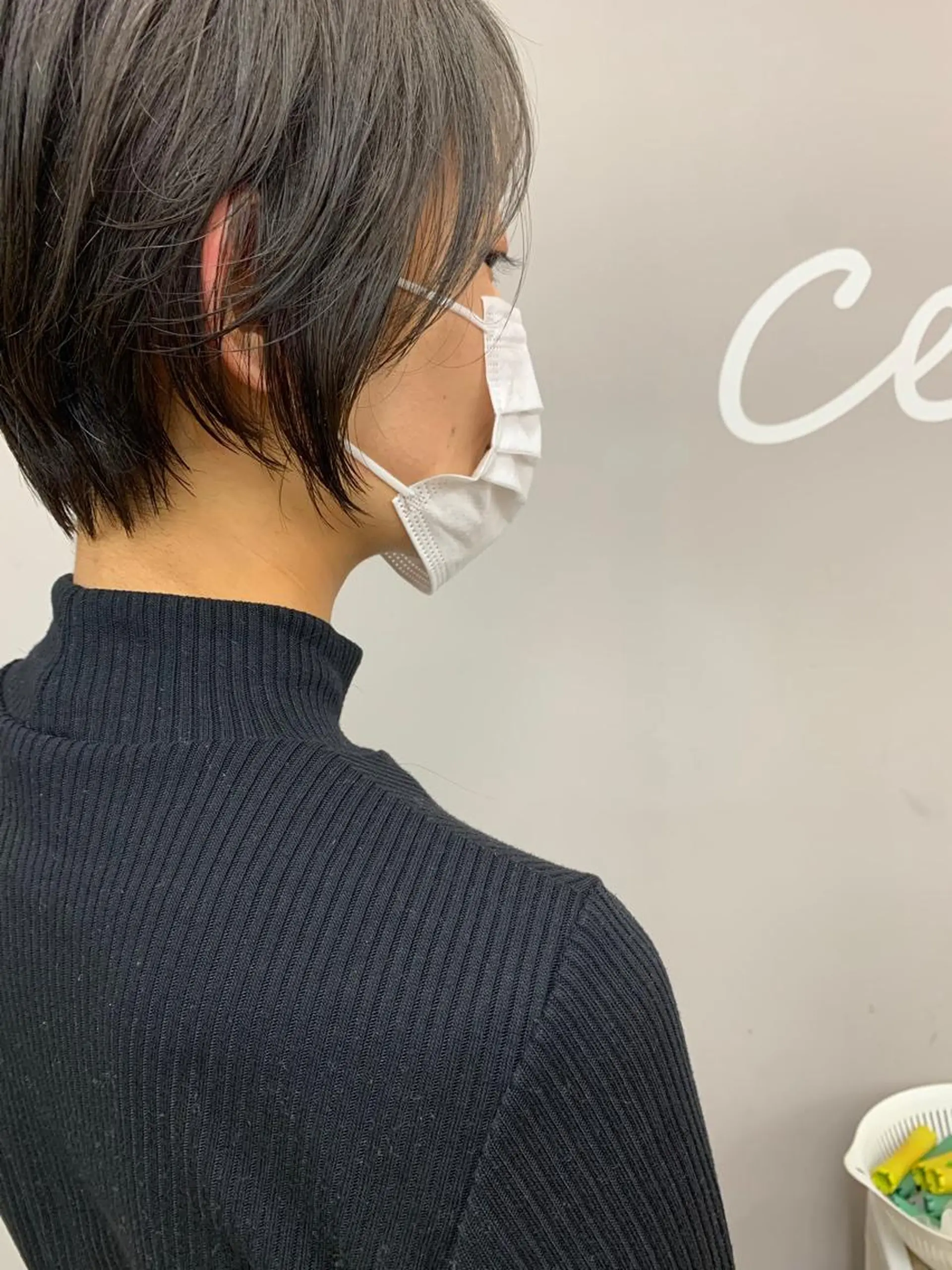 ショート カラー グレージュ ショートヘア SALOWIN神戸三宮店所属・【美髪を叶える】中谷 彰宏（アキ)のヘアスタイル