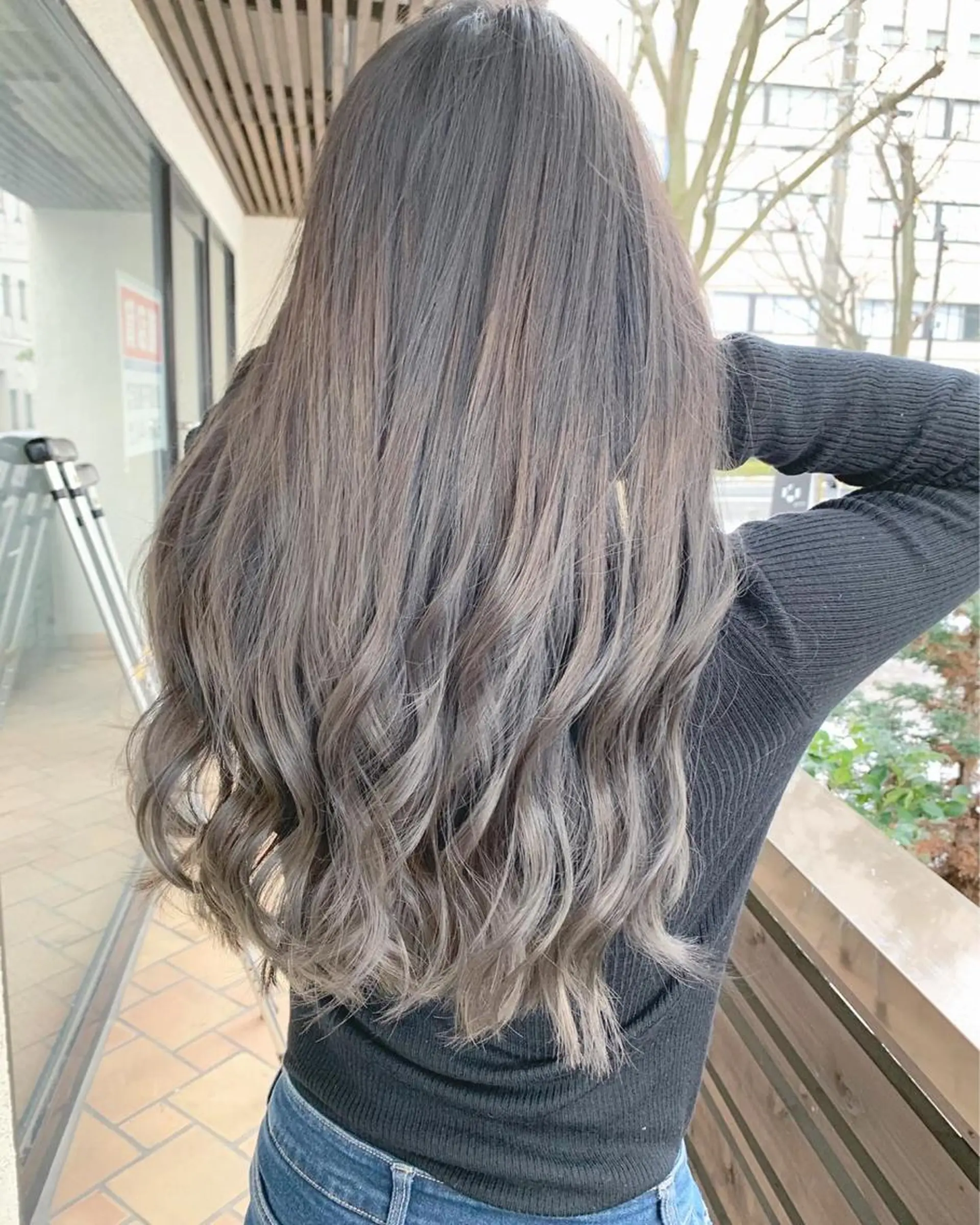 ロング カラー アブアイ所属・艶髪・酸性ストレート フリツのヘアスタイル