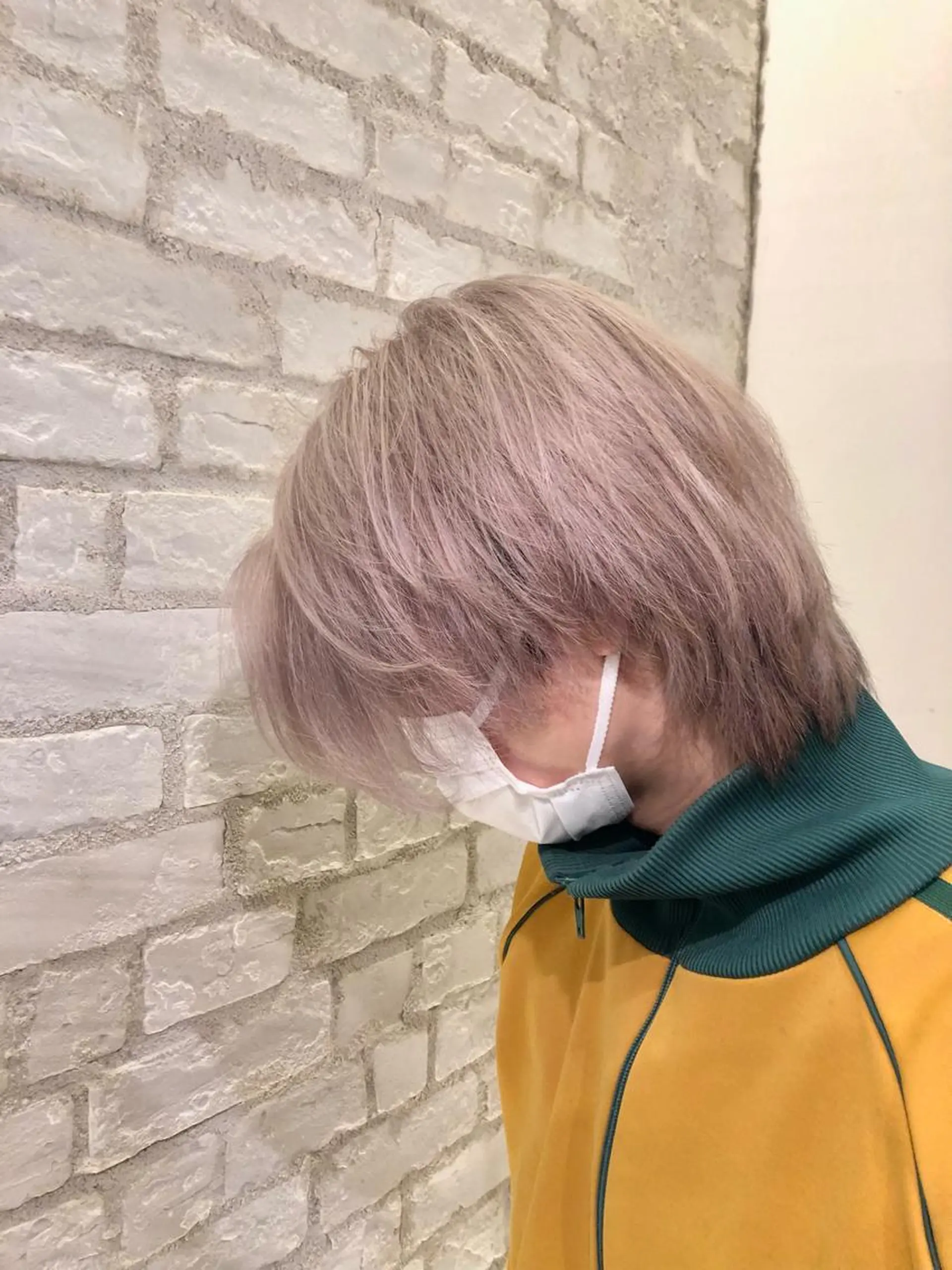 ショート カラー メンズ メンズブリーチ ベージュカラー ブリーチ ホワイトベージュ 美髪形成💎縮毛矯正 顔レイヤー松尾　幸樹のヘアスタイル