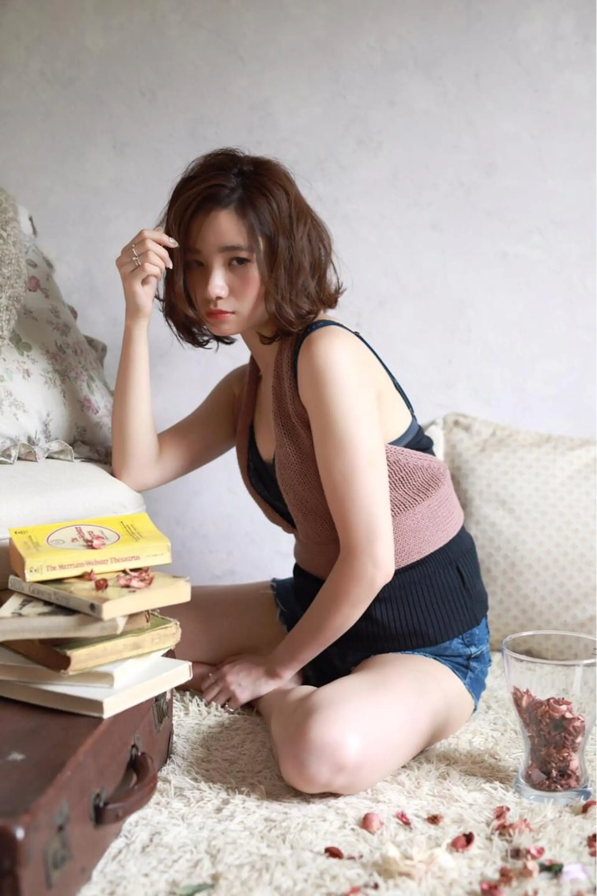 ショート カラー パーマ ぱつっとボブ/ 小野あかねのヘアスタイル