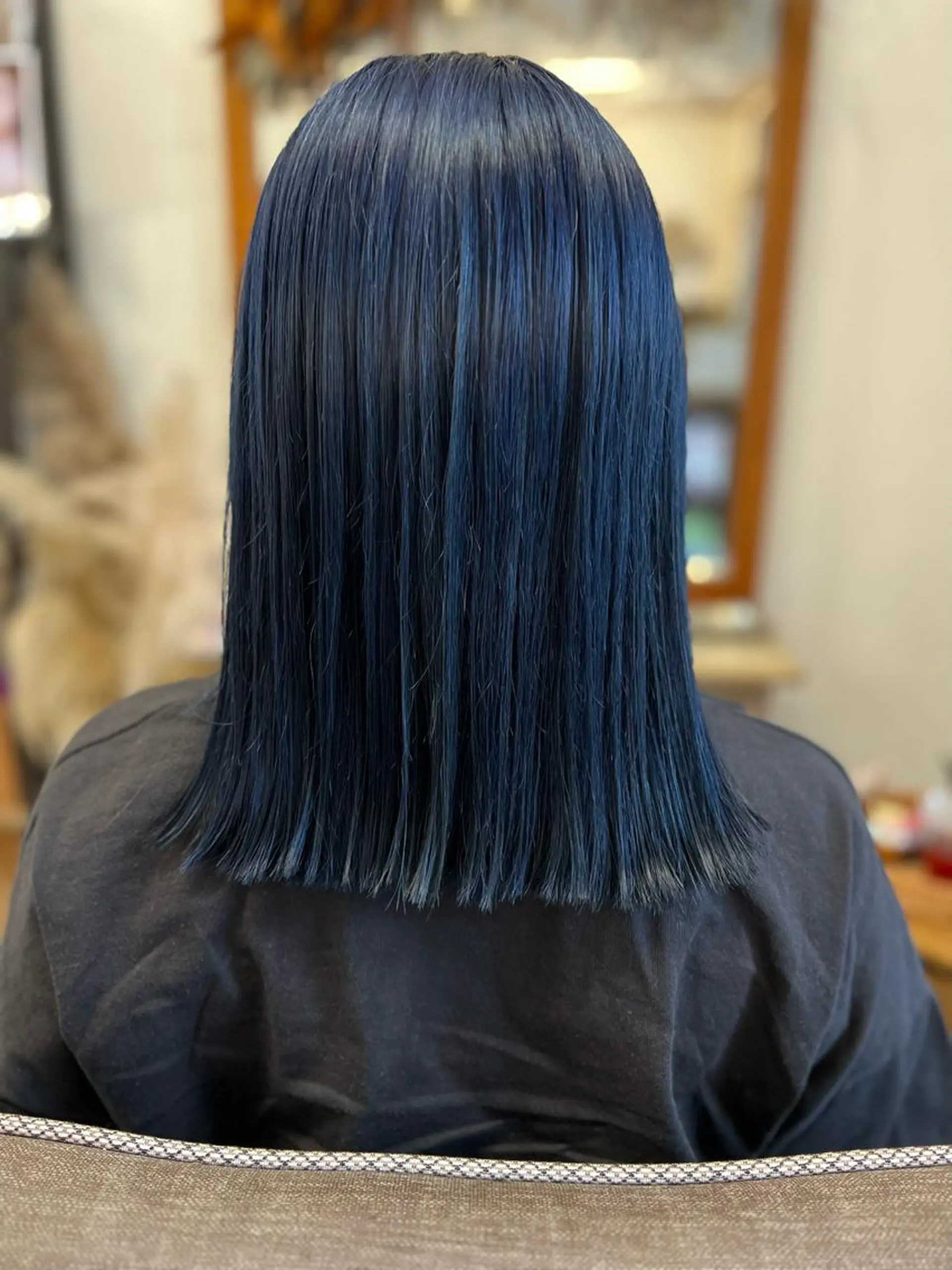 セミロング カラー アッシュ 黒髪 ブルーカラー ブルーブラック hair works raptureのヘアスタイル