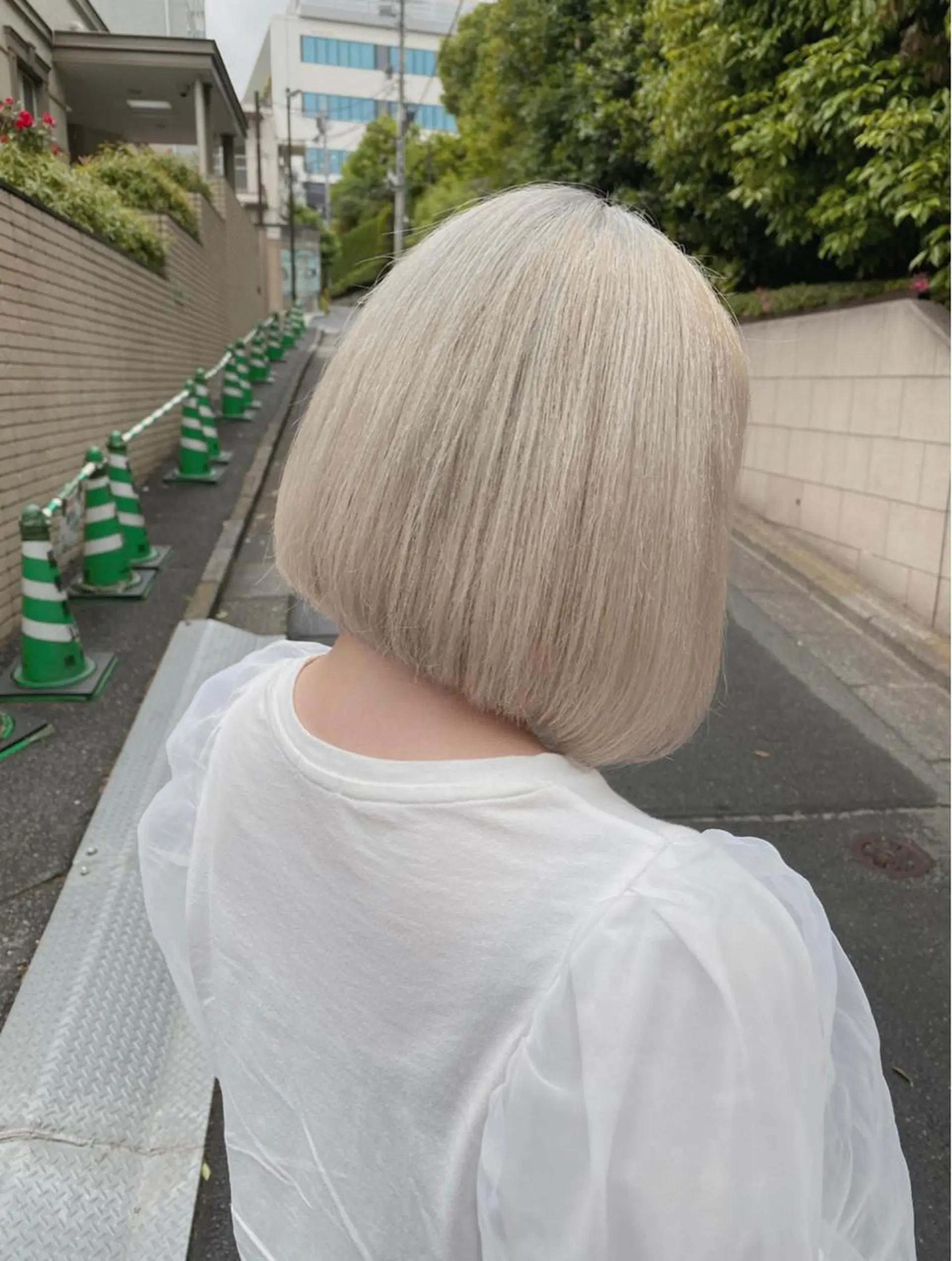 ミディアム カラー アッシュ アッシュグレー アッシュグレージュ バレイヤージュ ミストバング カット ヘアカラー トリートメント 韓国ヘア特化💍 tiam💍ブリーチのヘアスタイル