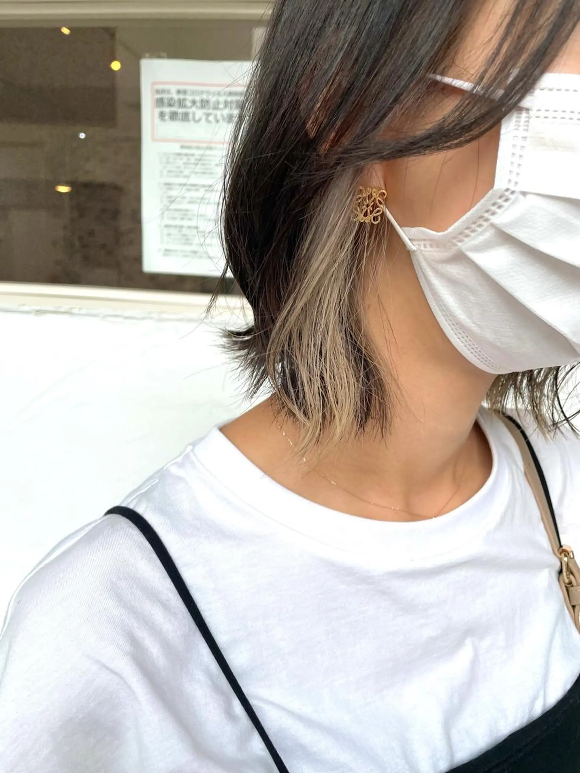 ミディアム カラー ベージュカラー イヤリングカラー ホワイトベージュ ヘアカラー 後藤 陽花子のヘアスタイル