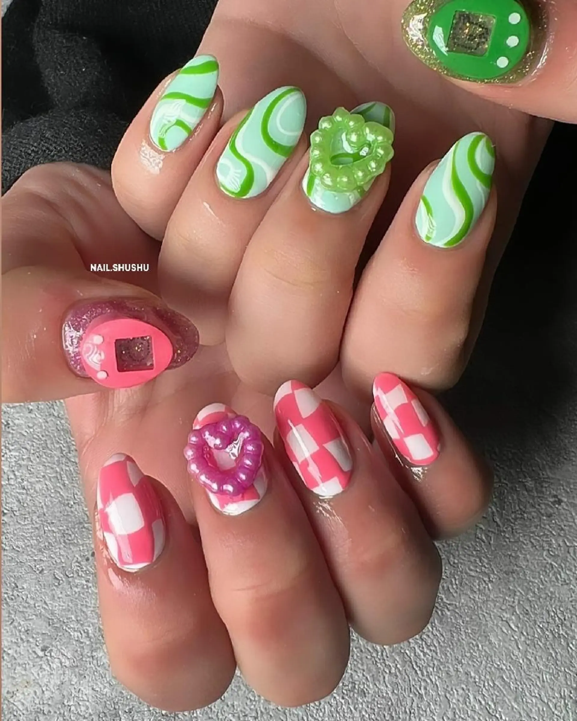 ネイル 持ち込み ニュアンスネイル オフィスネイル ワンカラーネイル シンプルネイル 3dパーツ/流行り 👧shushu❤️のネイルデザイン