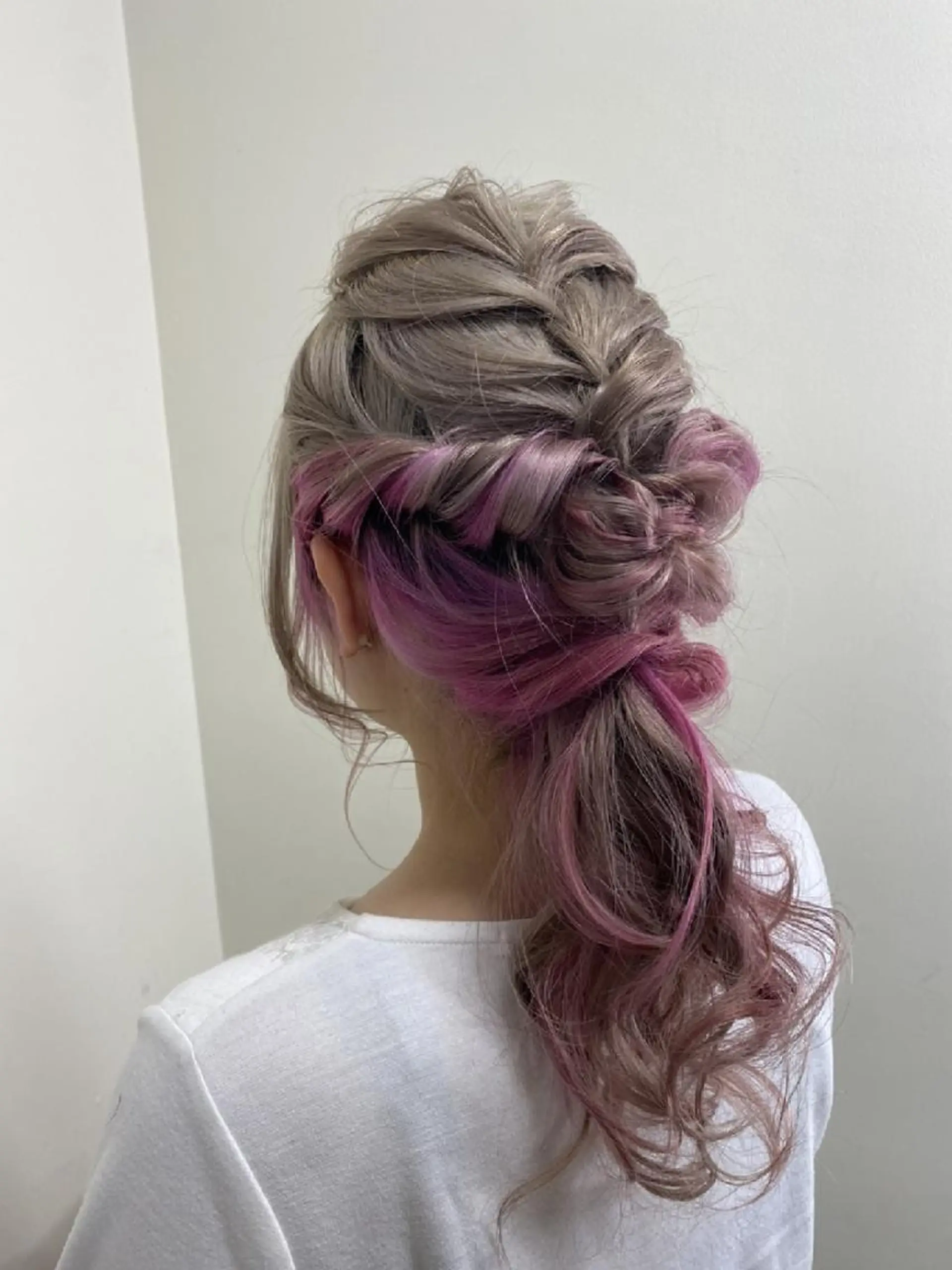 ミディアム ヘアアレンジ 田辺 侑未のヘアスタイル