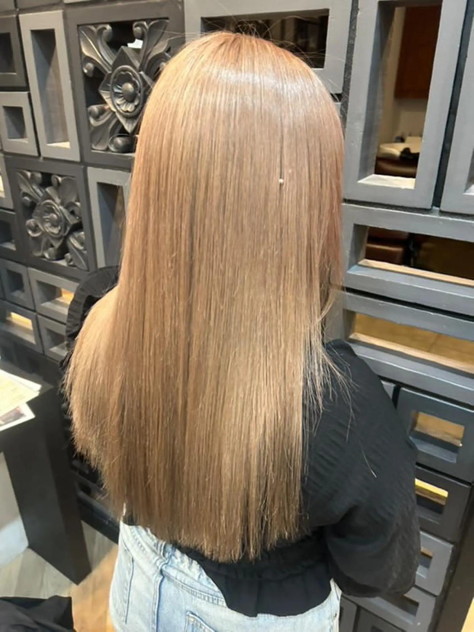 セミロング 髪質改善　ブリーチ ｆｉｔｉ横須賀中央のヘアスタイル