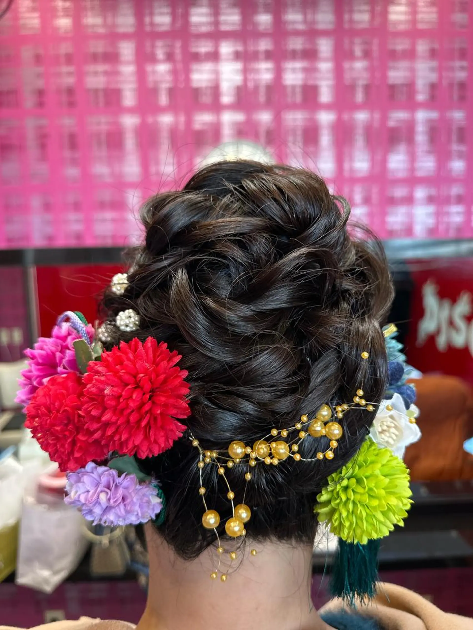 ロング 横山 千春のヘアスタイル