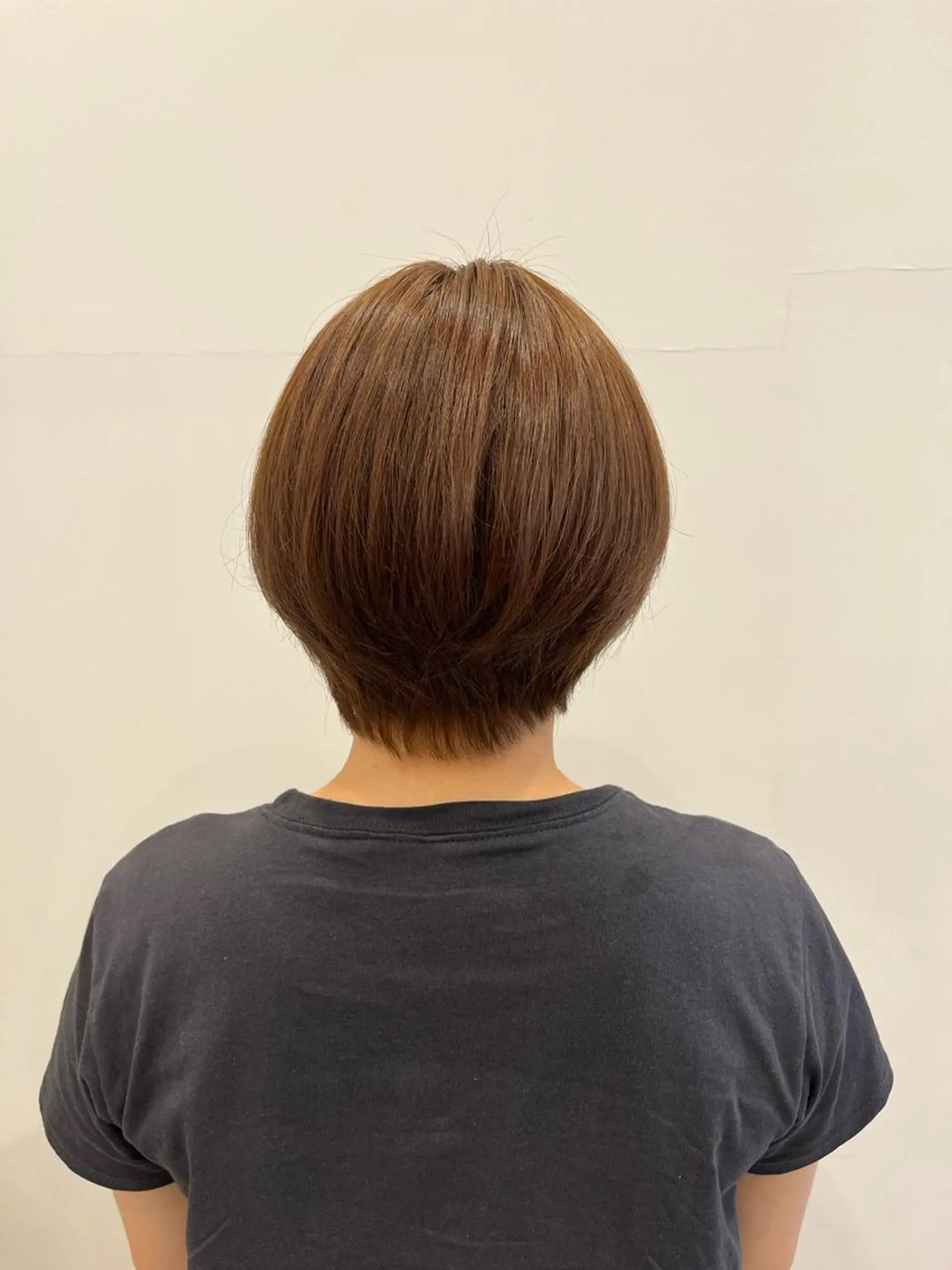 ショート カラー メンズ ベージュカラー haruka 🩶のヘアスタイル