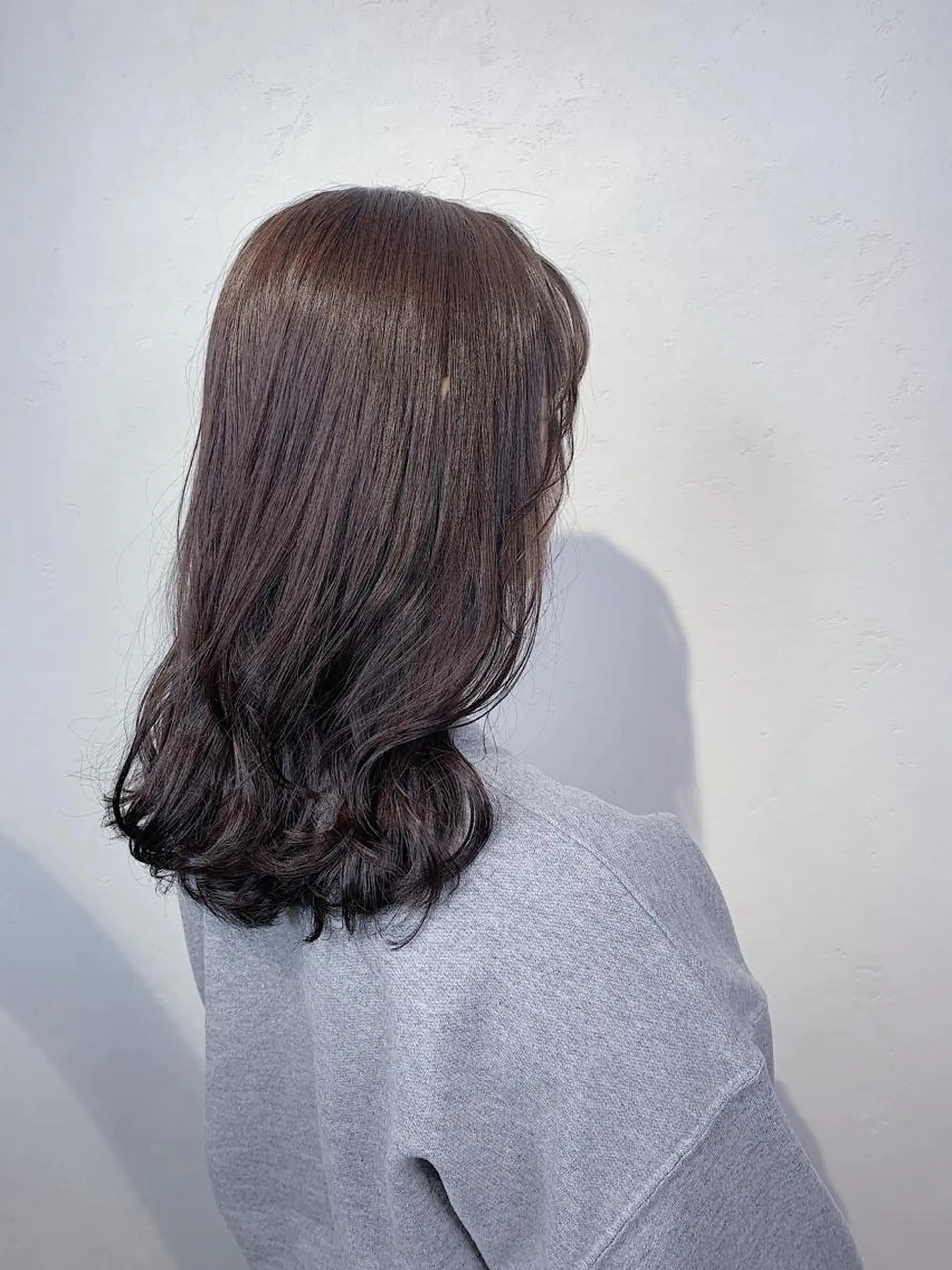 ロング カラー アッシュ ベージュカラー _WHITE 天神店 YUMEKA🐻のヘアスタイル