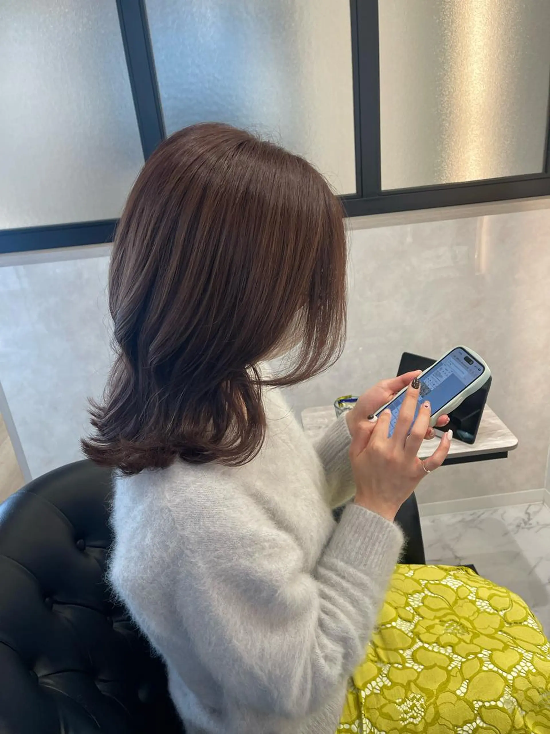 ミディアム カラー カット ヘアカラー トリートメント &chaLme   心斎橋所属・emi/髪質改善/ 韓国風/艶カラーのヘアスタイル