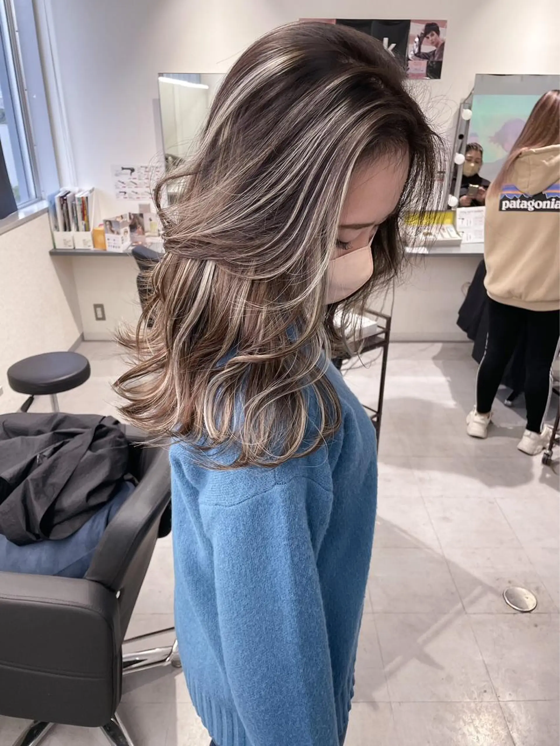 ロング ハイライト 髪質改善SALON MIST+所属・荒金 大翔のヘアスタイル