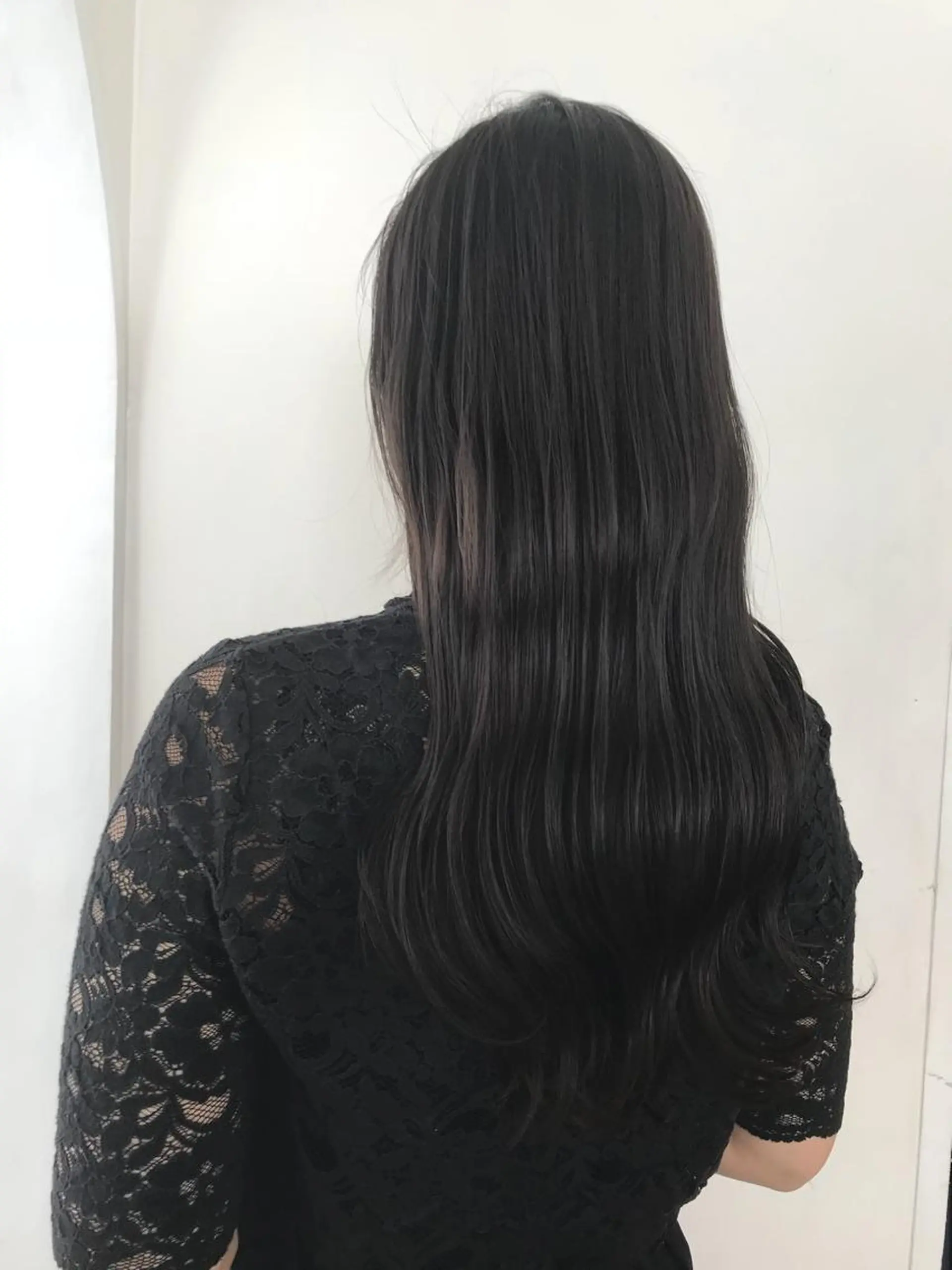 ロング カラー 黒髪 ブルーカラー ブルーブラック 透明感カラー レイヤー/顔周り /AKARIのヘアスタイル