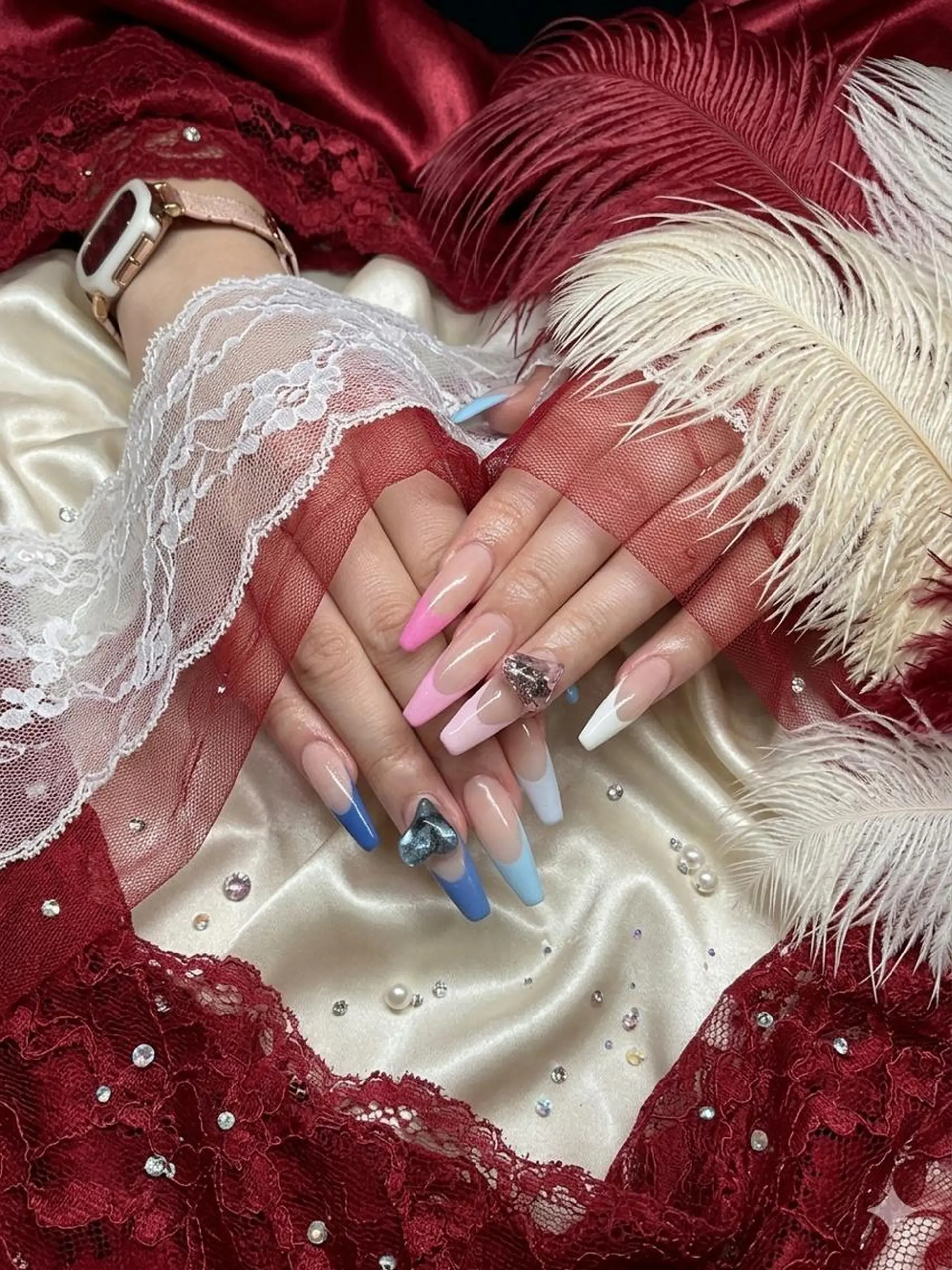 ネイル ブルー フレンチネイル ハート ロングネイル ピンク ハンドネイル UNABOMBA (24時間営業)のネイルデザイン