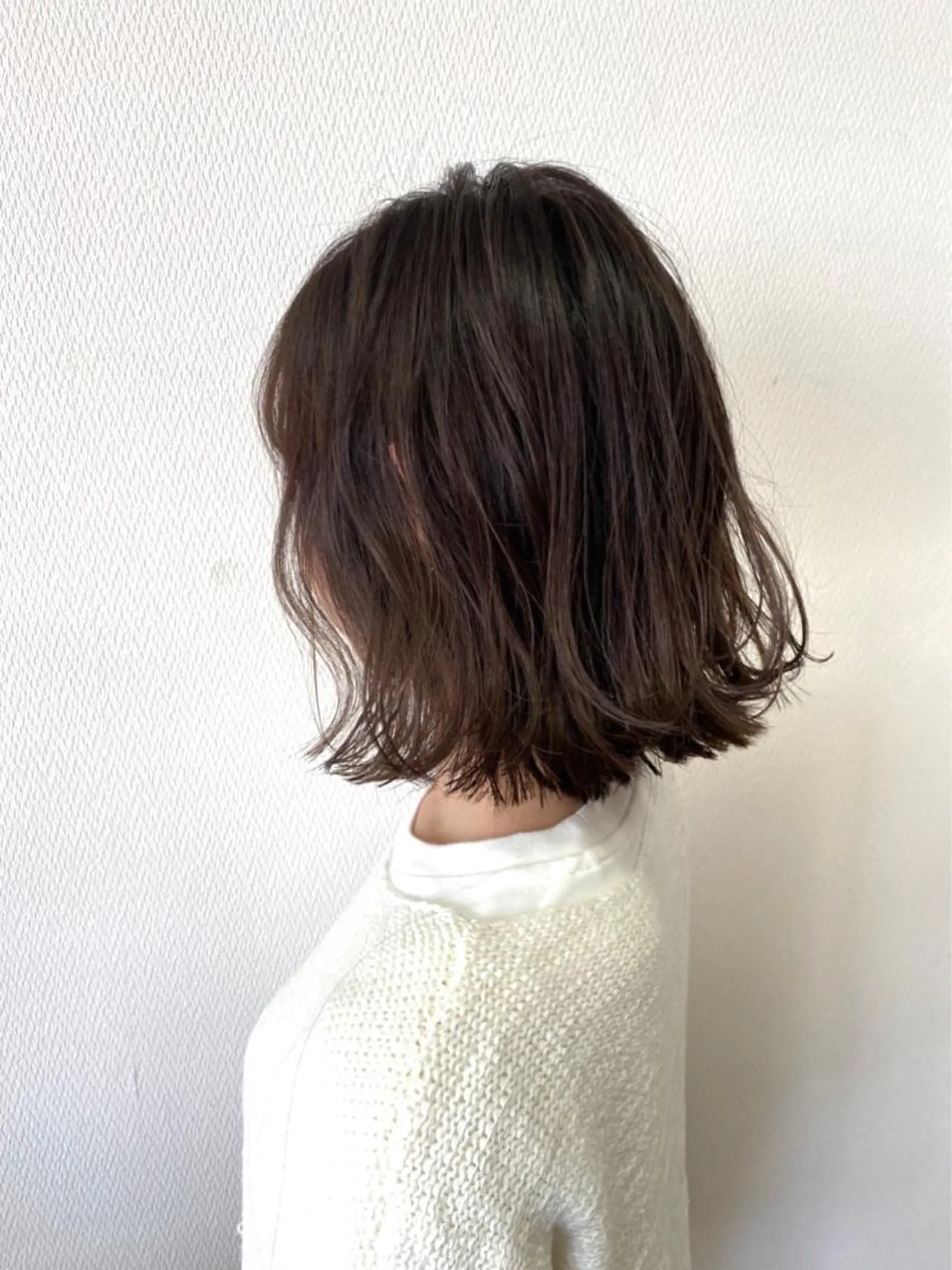 ミディアム 山本 茉希のヘアスタイル