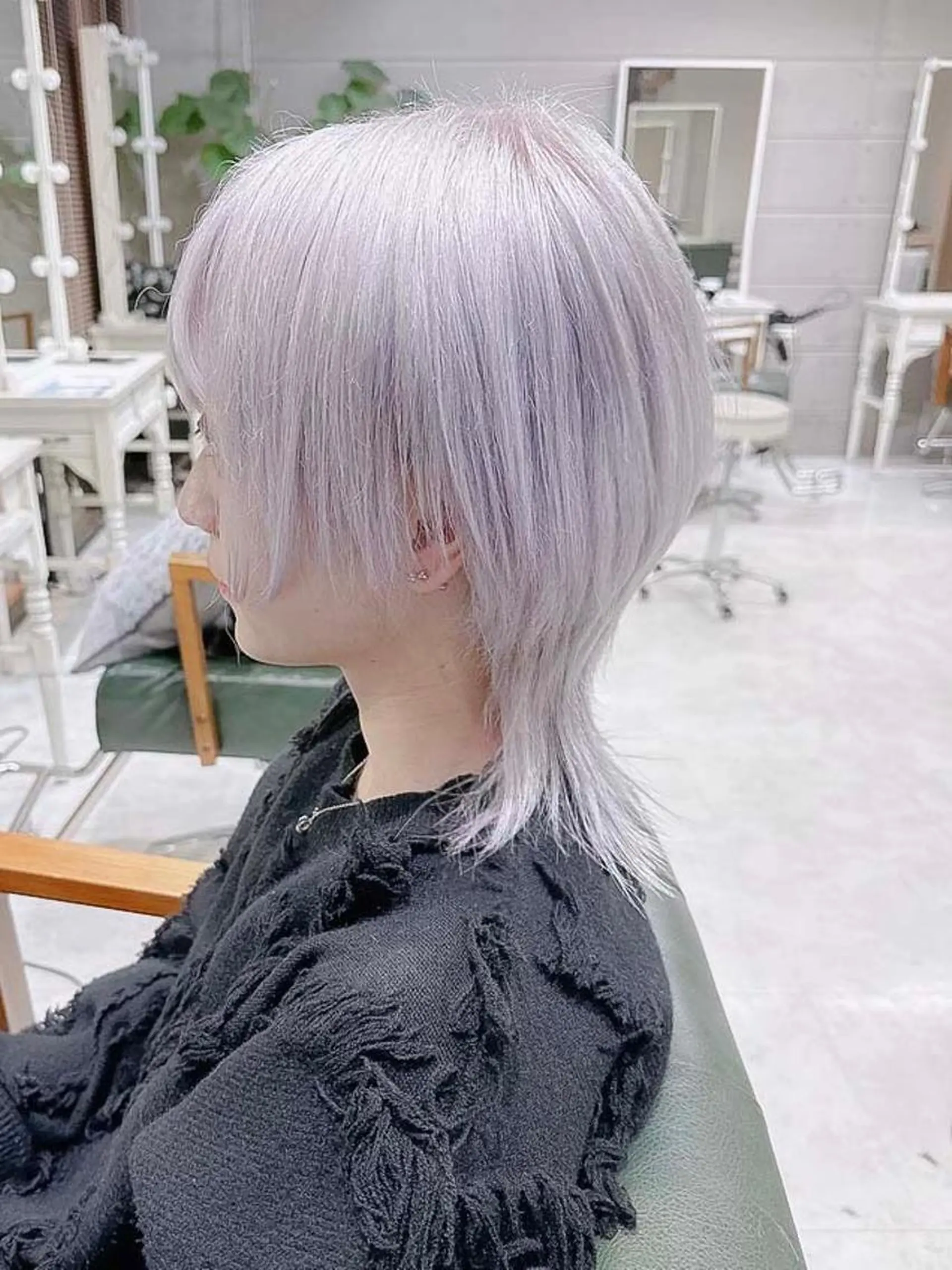 ショート カラー ヘアアレンジ メンズ メンズブリーチ メンズ韓国風 韓国マッシュ マッシュ ツーブロック 𝐑𝐈𝐍𝐊𝐀 🐷🖤のヘアスタイル