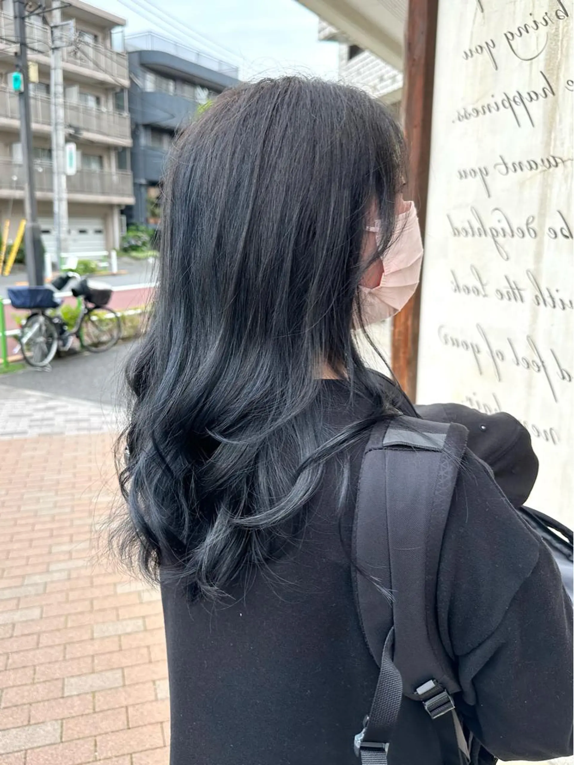 ロング カラー 黒髪 ブルーカラー ブルーブラック カット ヘアカラー トリートメント 森 早希絵のヘアスタイル