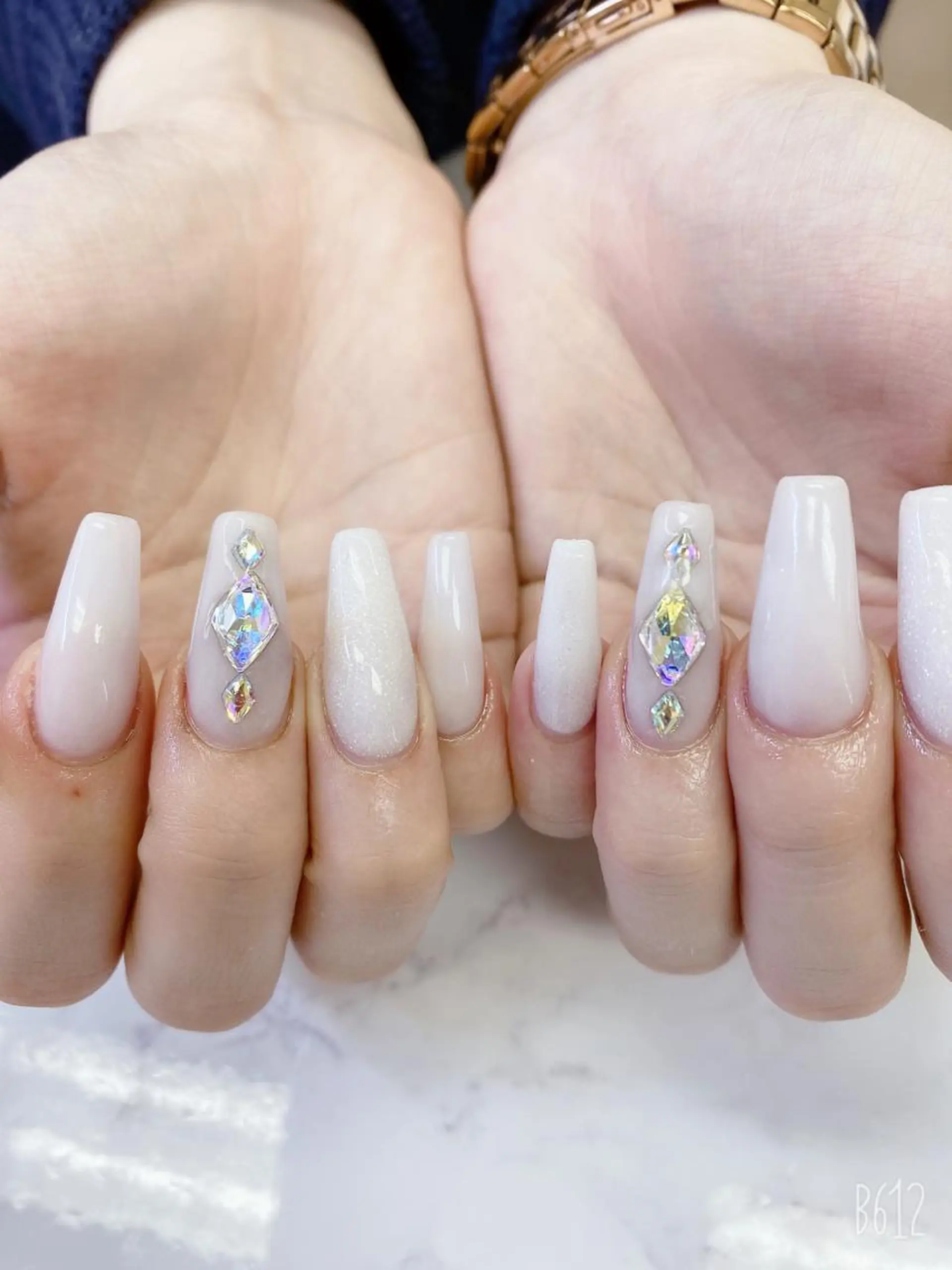 ミディアム ハンドネイル JNA認定講師🌸 RIEのネイルデザイン