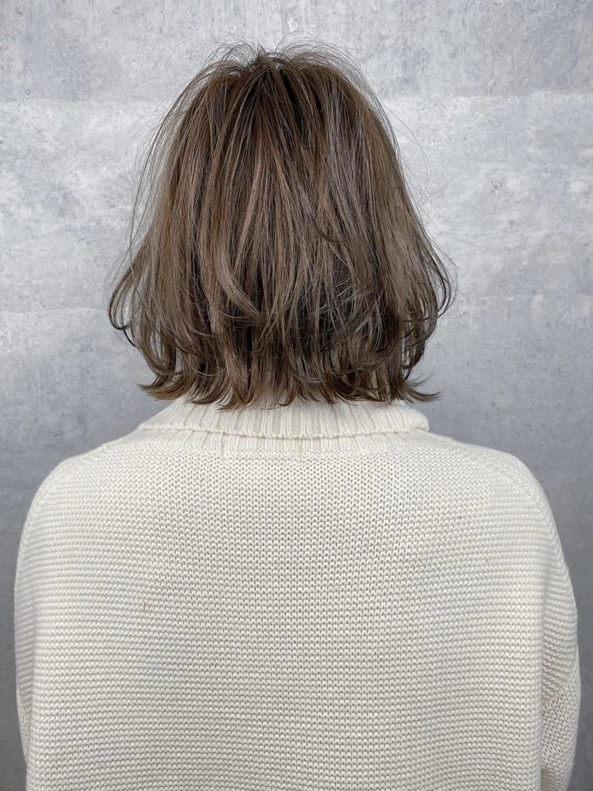 ショート カラー _WHITE 天王寺のヘアスタイル