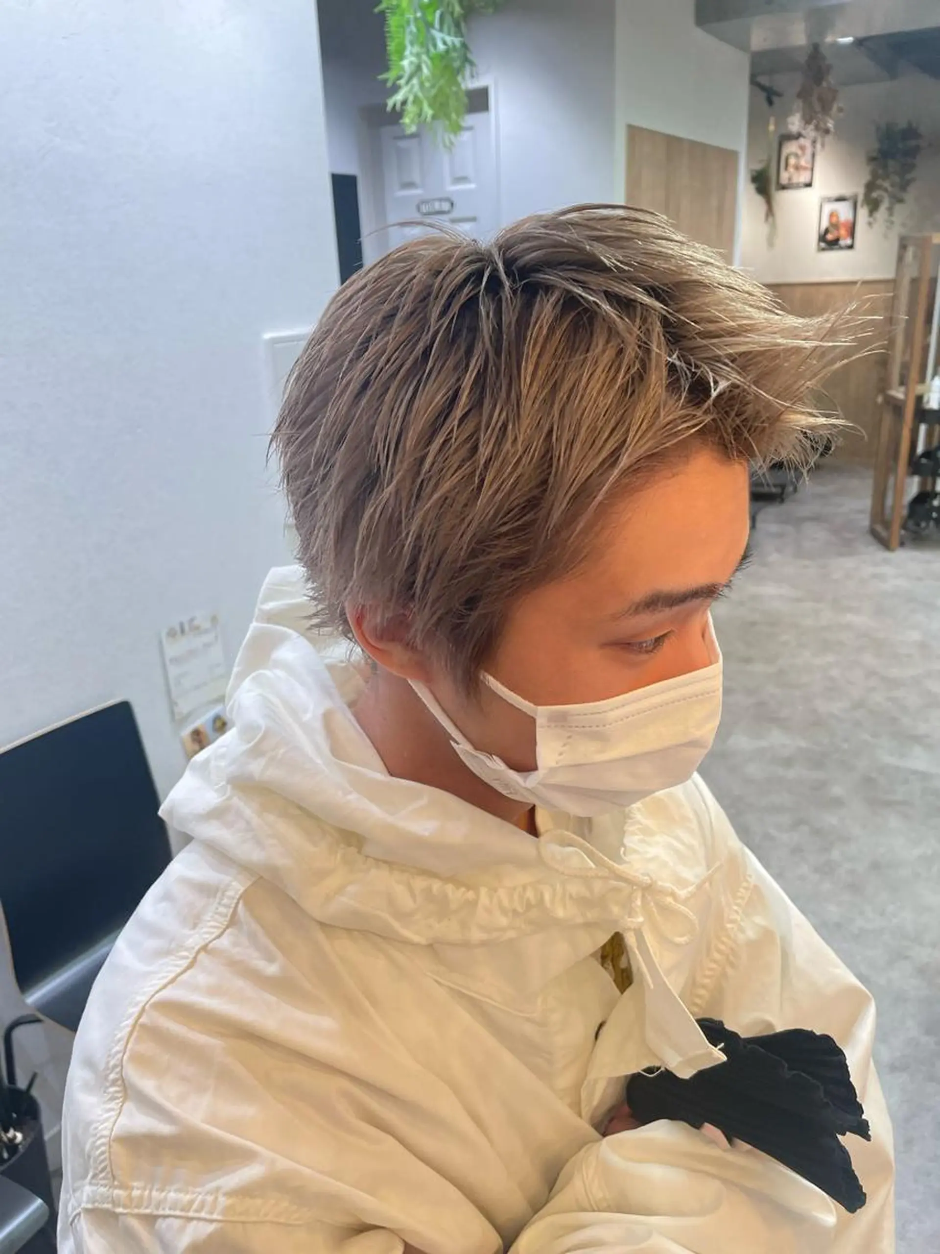 ショート メンズ ヘアカラー トリートメント ブリーチ/ハイトーン 🌏💊RAINEのヘアスタイル