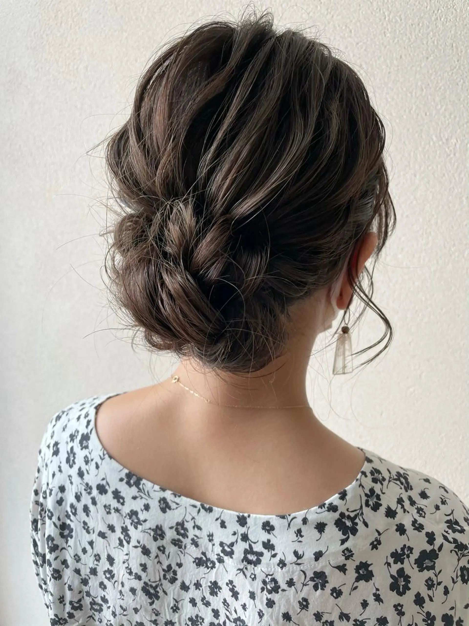 セミロング ヘアアレンジ 沢田 瞳のヘアスタイル