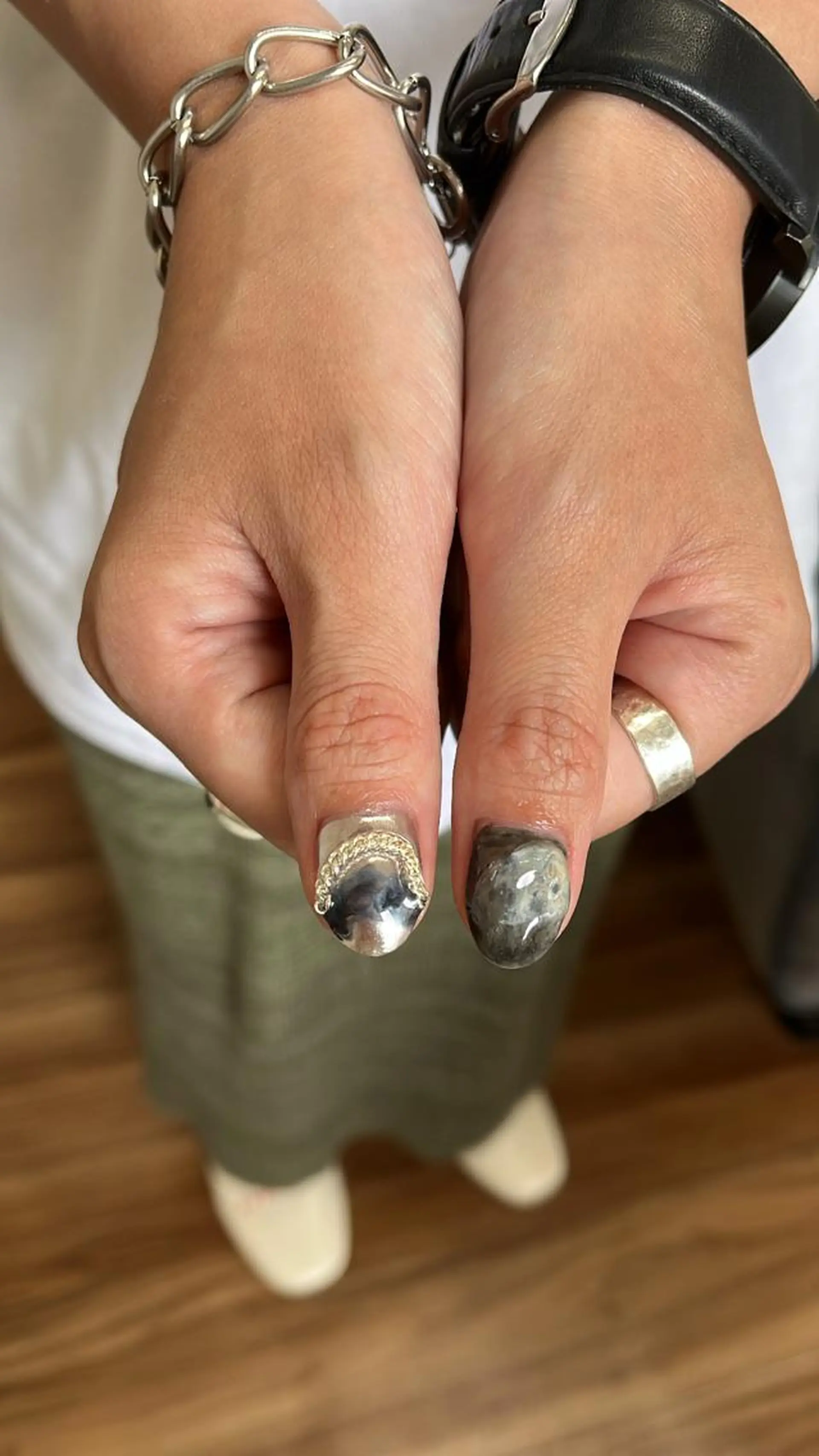 ネイル ニュアンスネイル ハンドネイル 梶山 美月のネイルデザイン