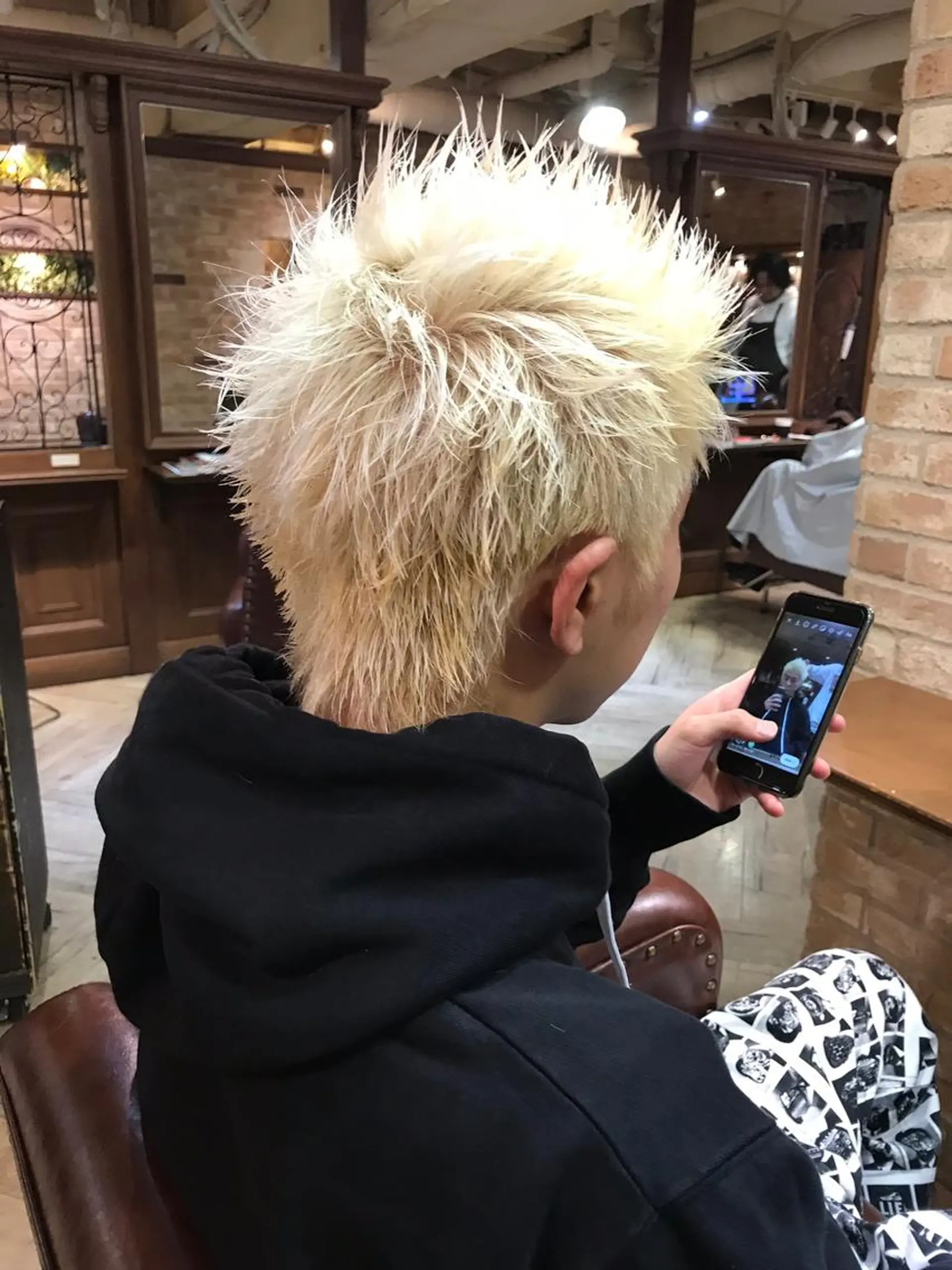 カラー メンズ DopeLIT モデル募集中のヘアスタイル