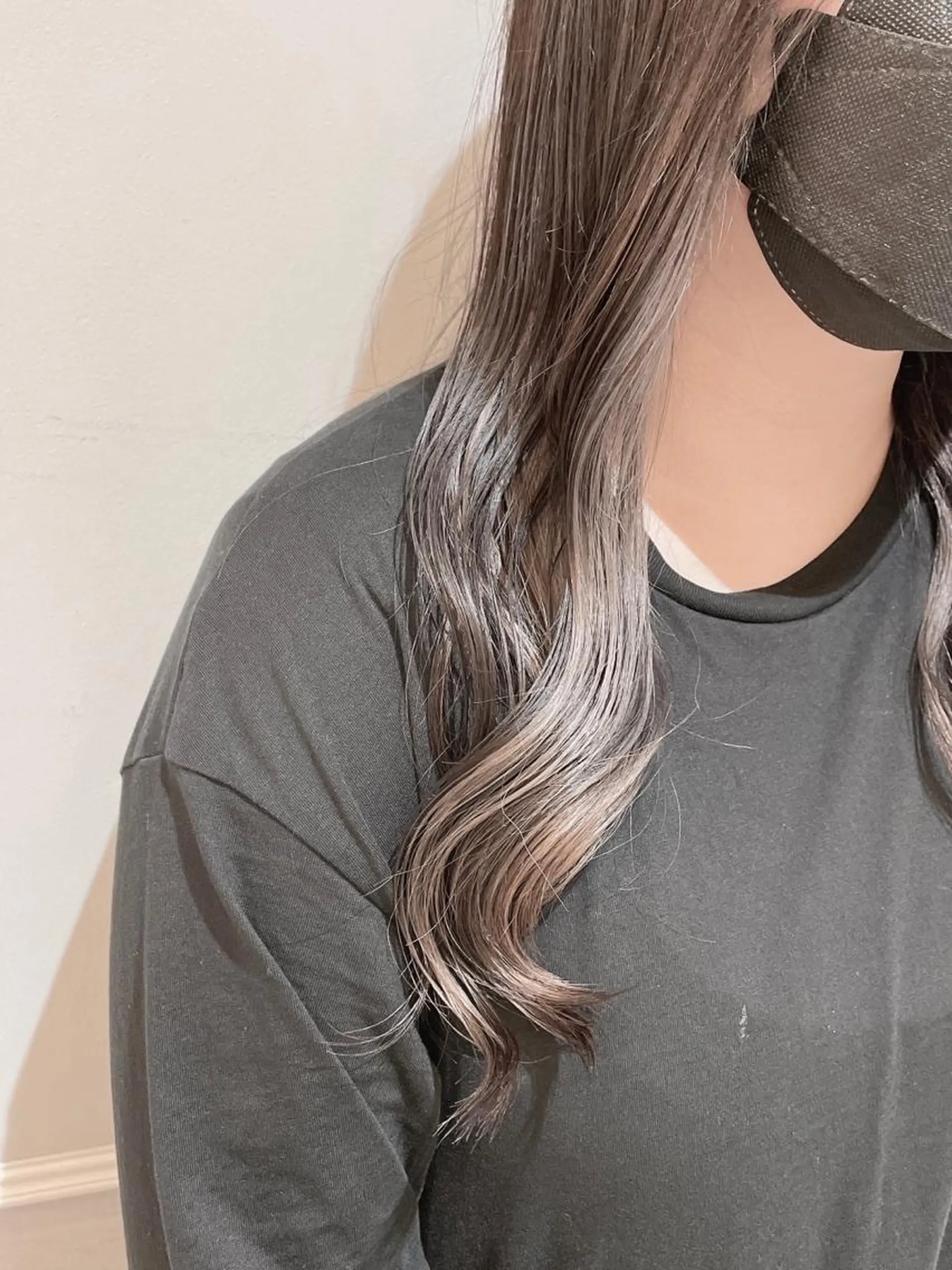 ロング カラー ブリーチ グレージュ インナーカラー カット ヘアカラー トリートメント 🦖鶴岡香純🦖 産休中のヘアスタイル