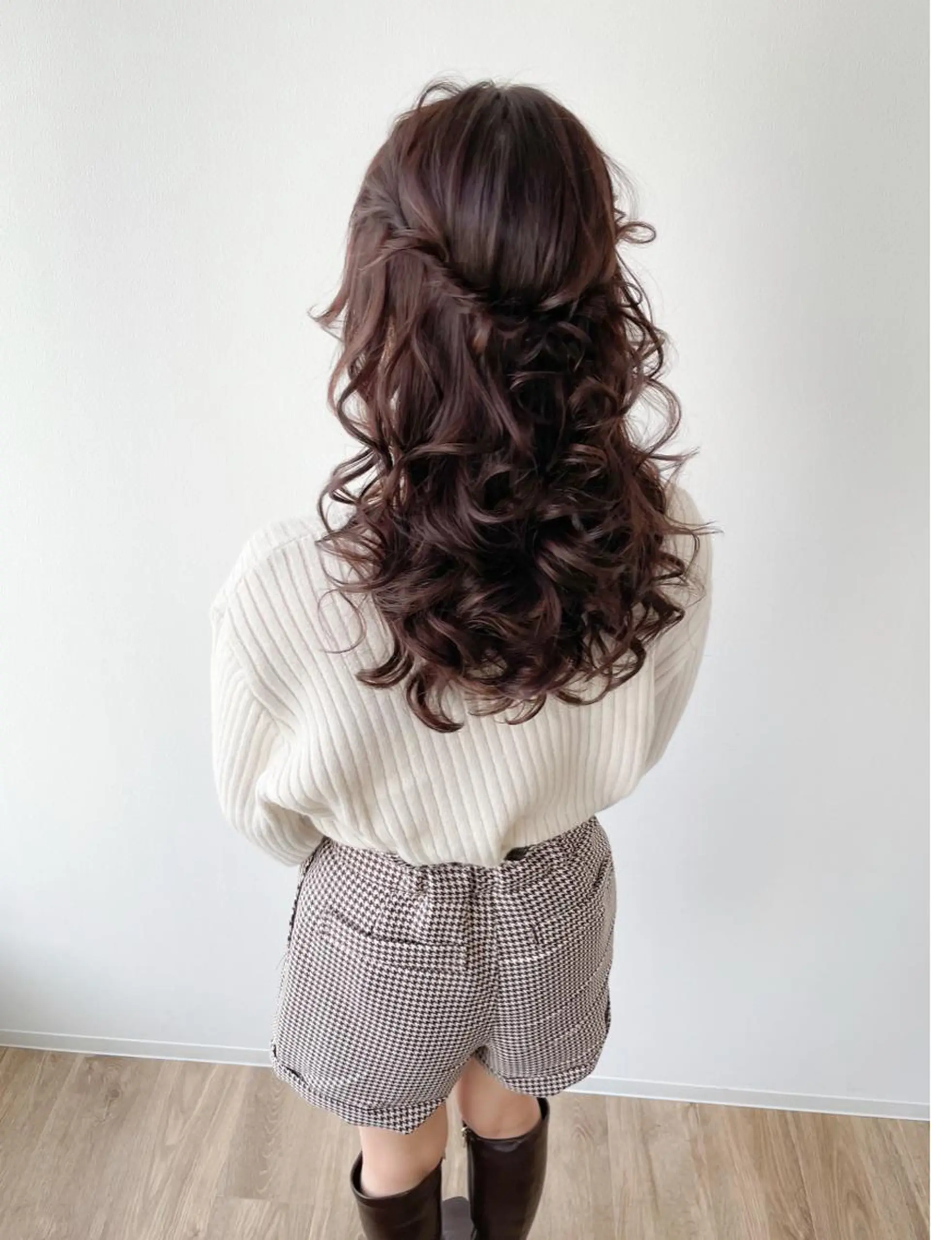 ロング カラー ヘアアレンジ ブラウンカラー ラベンダーカラー autre所属・大久保 ひでなりのヘアスタイル