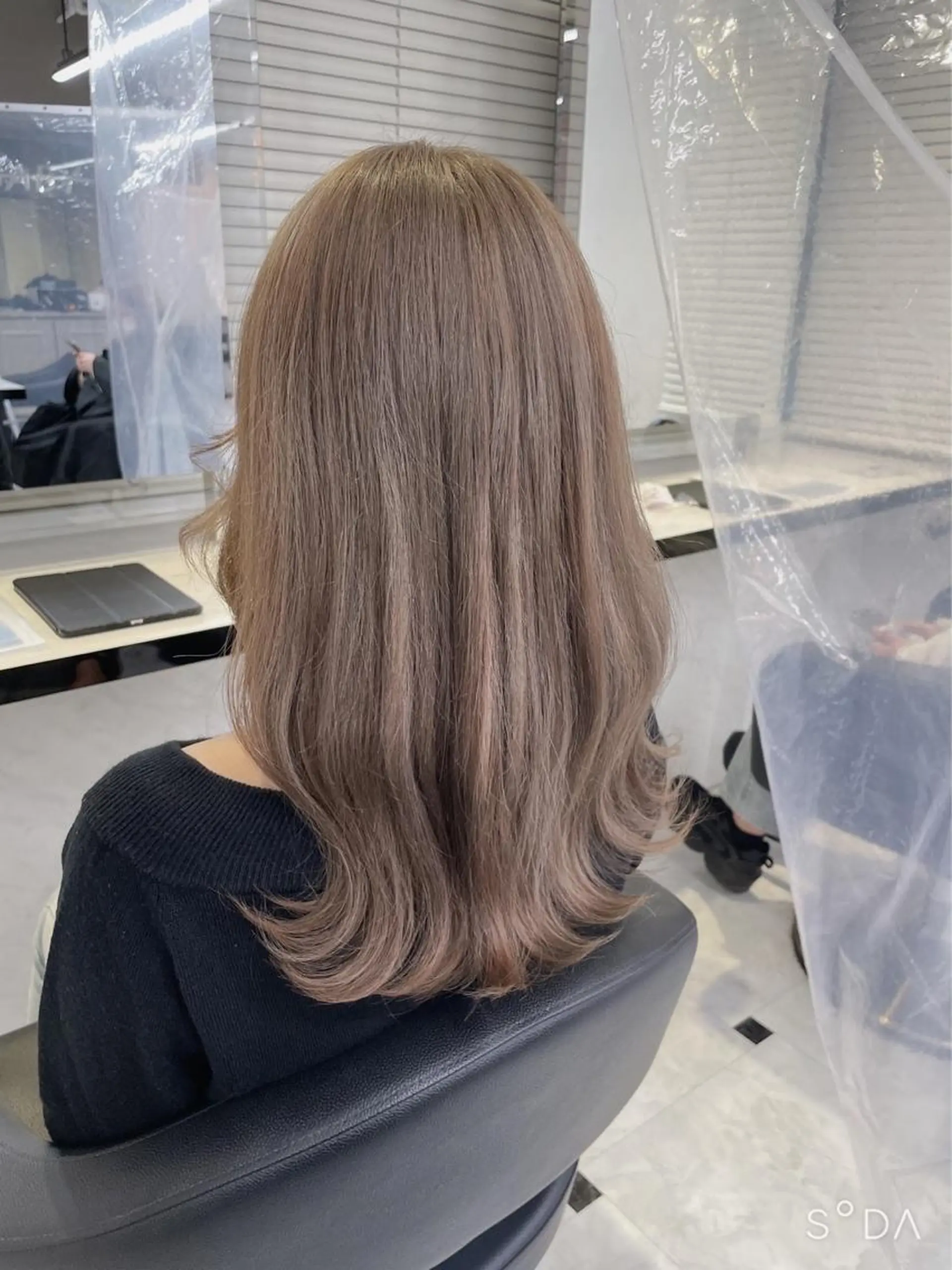 セミロング トレンドモテカラー 🩷色落ちまで可愛くのヘアスタイル