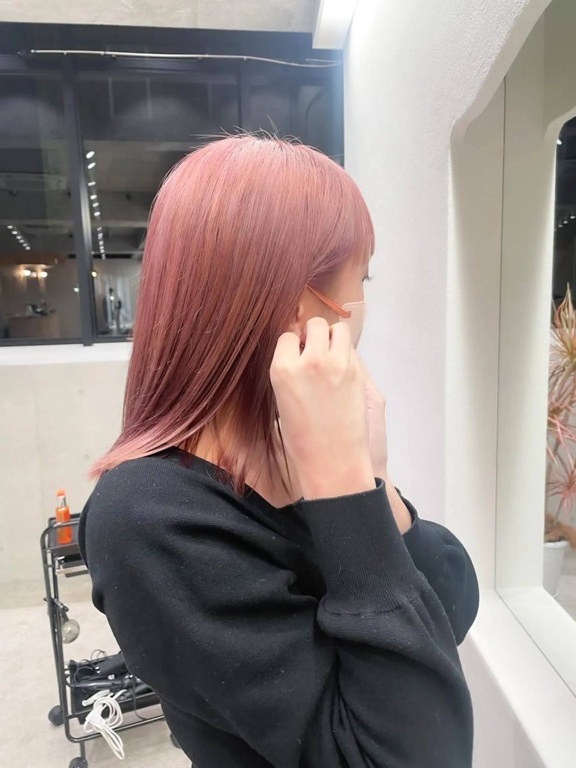 ショート カラー ヘアアレンジ ミニボブ/ブリーチ 🌈MISATOのヘアスタイル