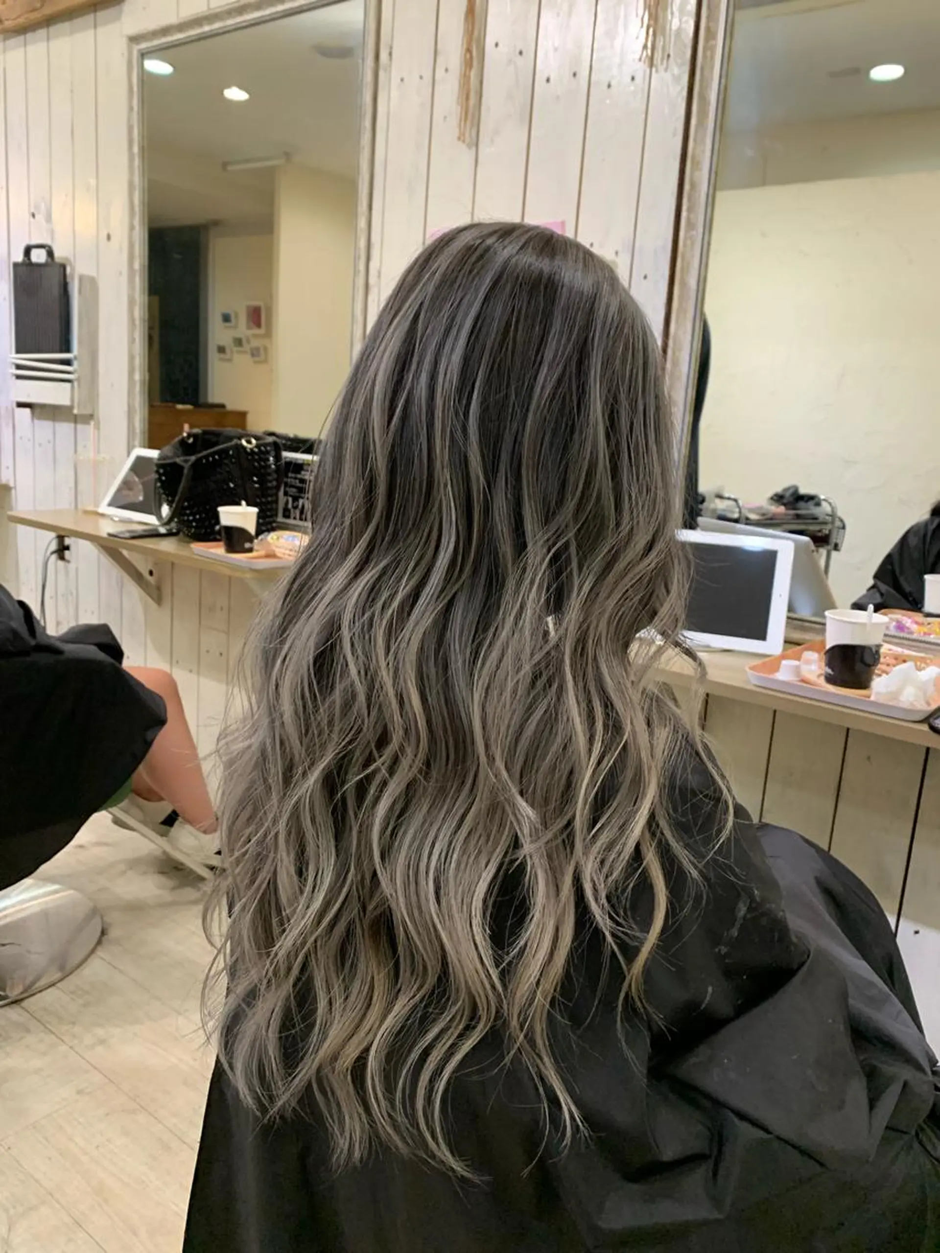 ロング カット ヘアカラー 高山 滉太のヘアスタイル