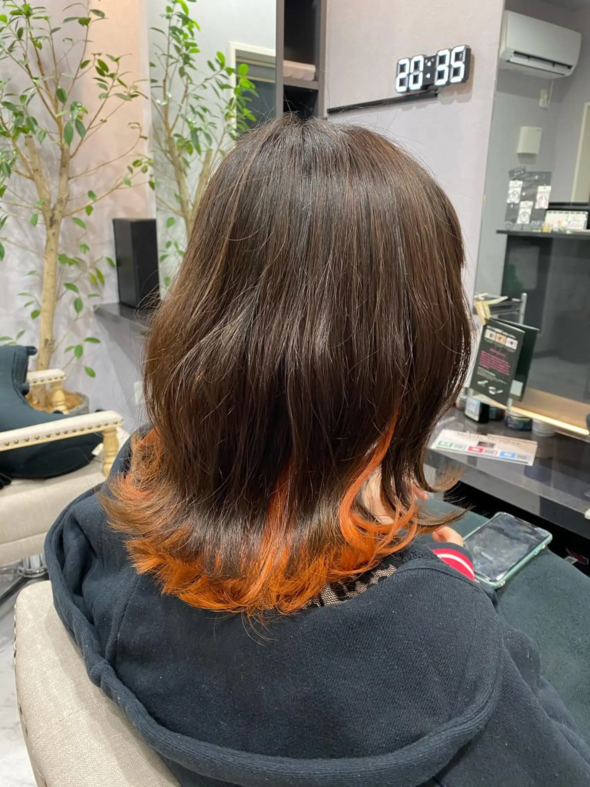 ミディアム カラー ヘアカラー FAVORE 【ファヴォーレ】のヘアスタイル