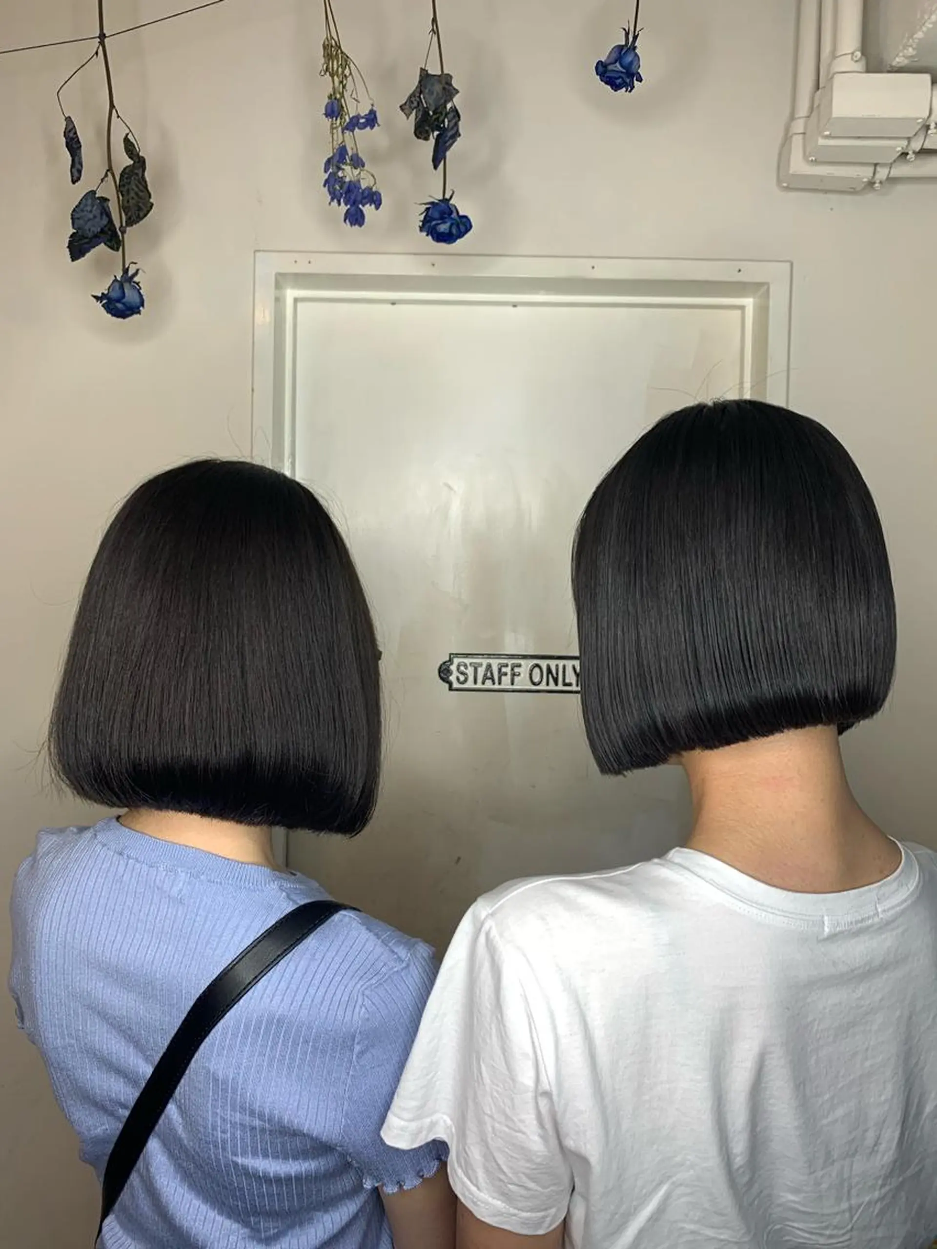 ミディアム 切りっぱなしボブ ボブ 縮毛矯正 Brooch ブローチのヘアスタイル