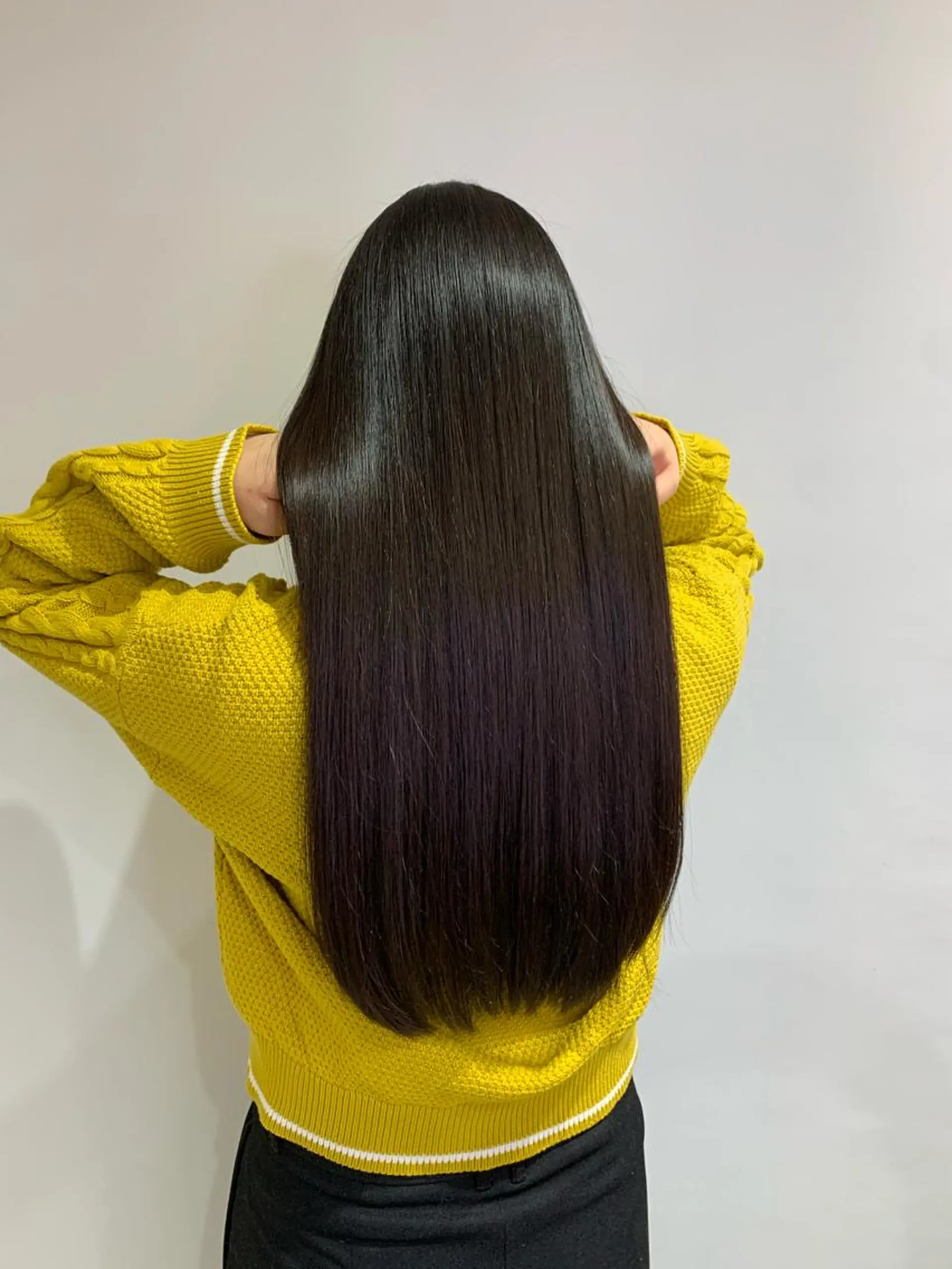 ロング カラー 近藤千翔🩵 髪質改善Periodのエステ・リラクイメージ