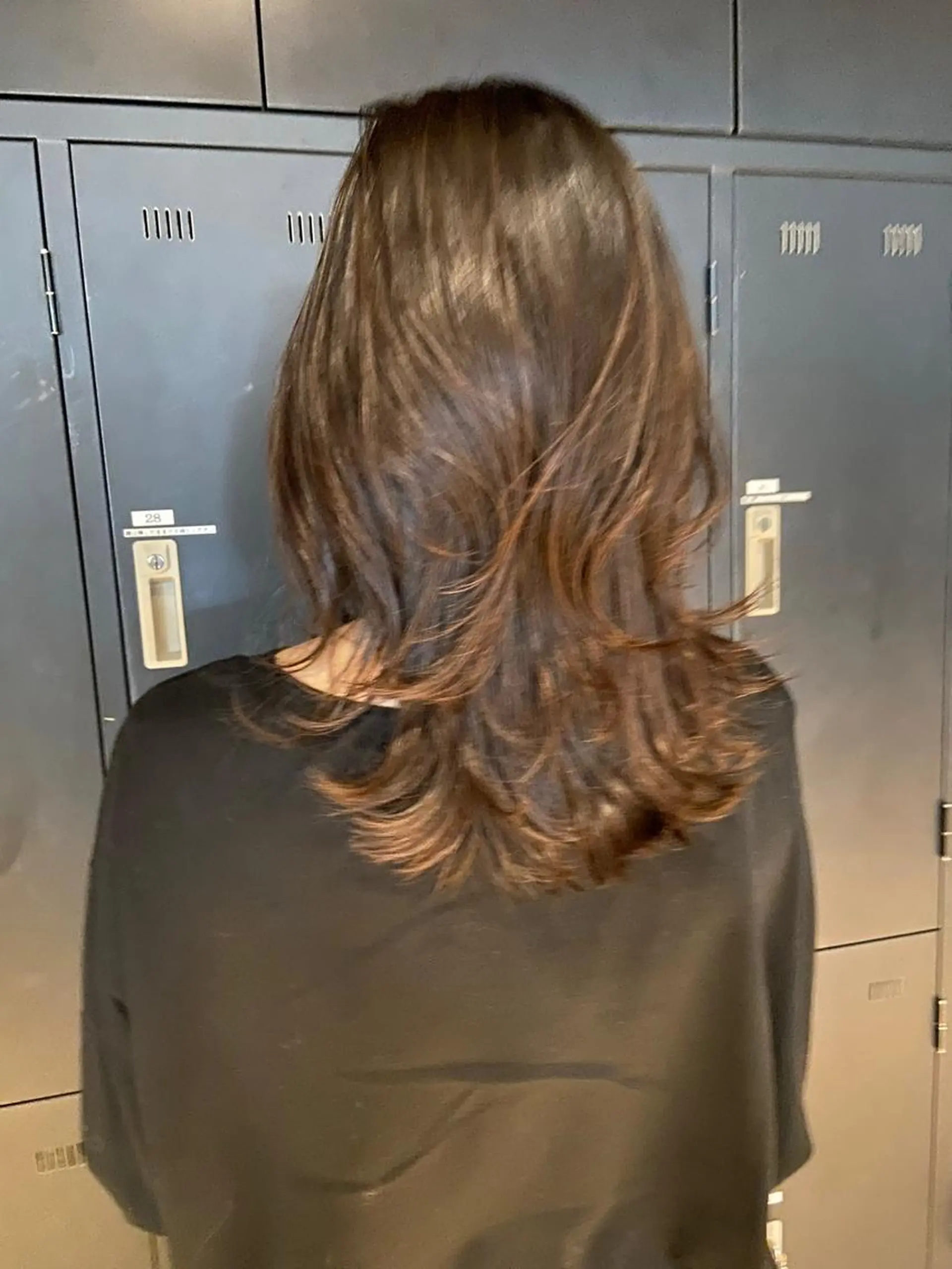 セミロング レイヤーカット 🎀大竹美侑／顔まわ りカット／レイヤーのヘアスタイル