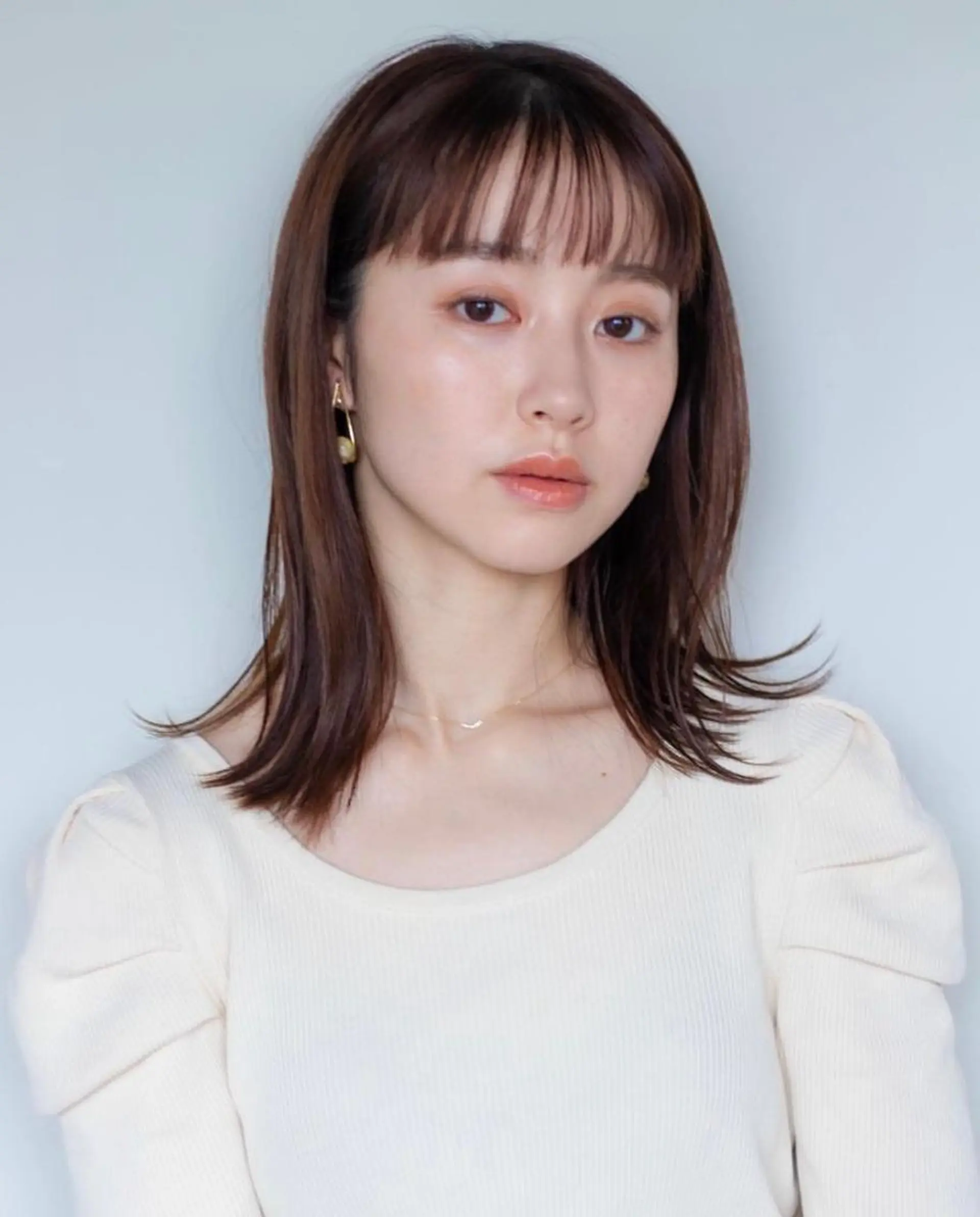 ミディアム カラー THE DAY所属・AKI HASHIMOTOのヘアスタイル