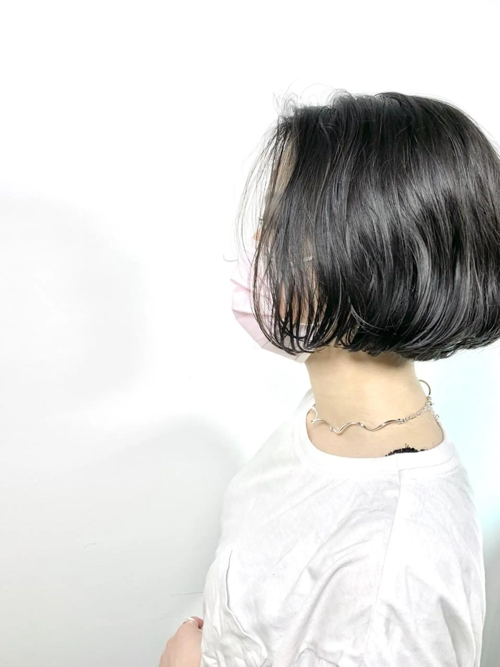 ミディアム よしだ とおいのヘアスタイル