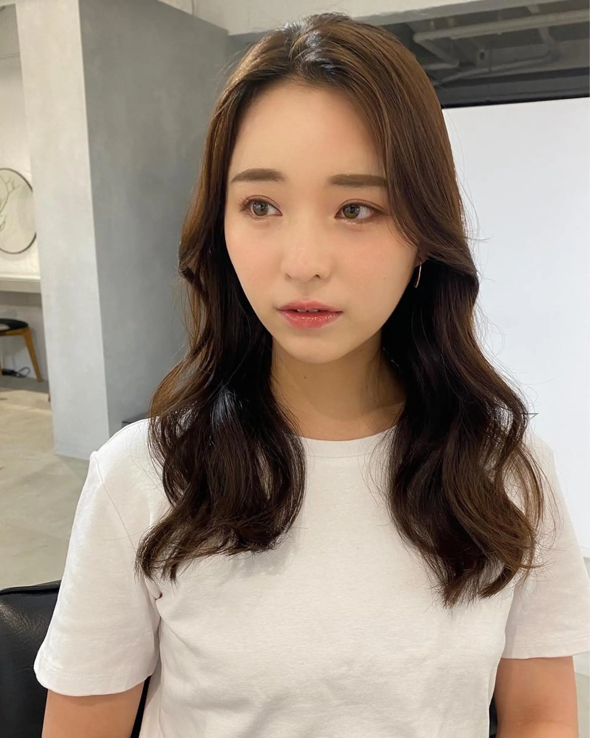 セミロング パーマ セミロングパーマ くびれヘア 韓国風ヘア レイヤーカットのプロ 大人ヘア宮森貴志のヘアスタイル